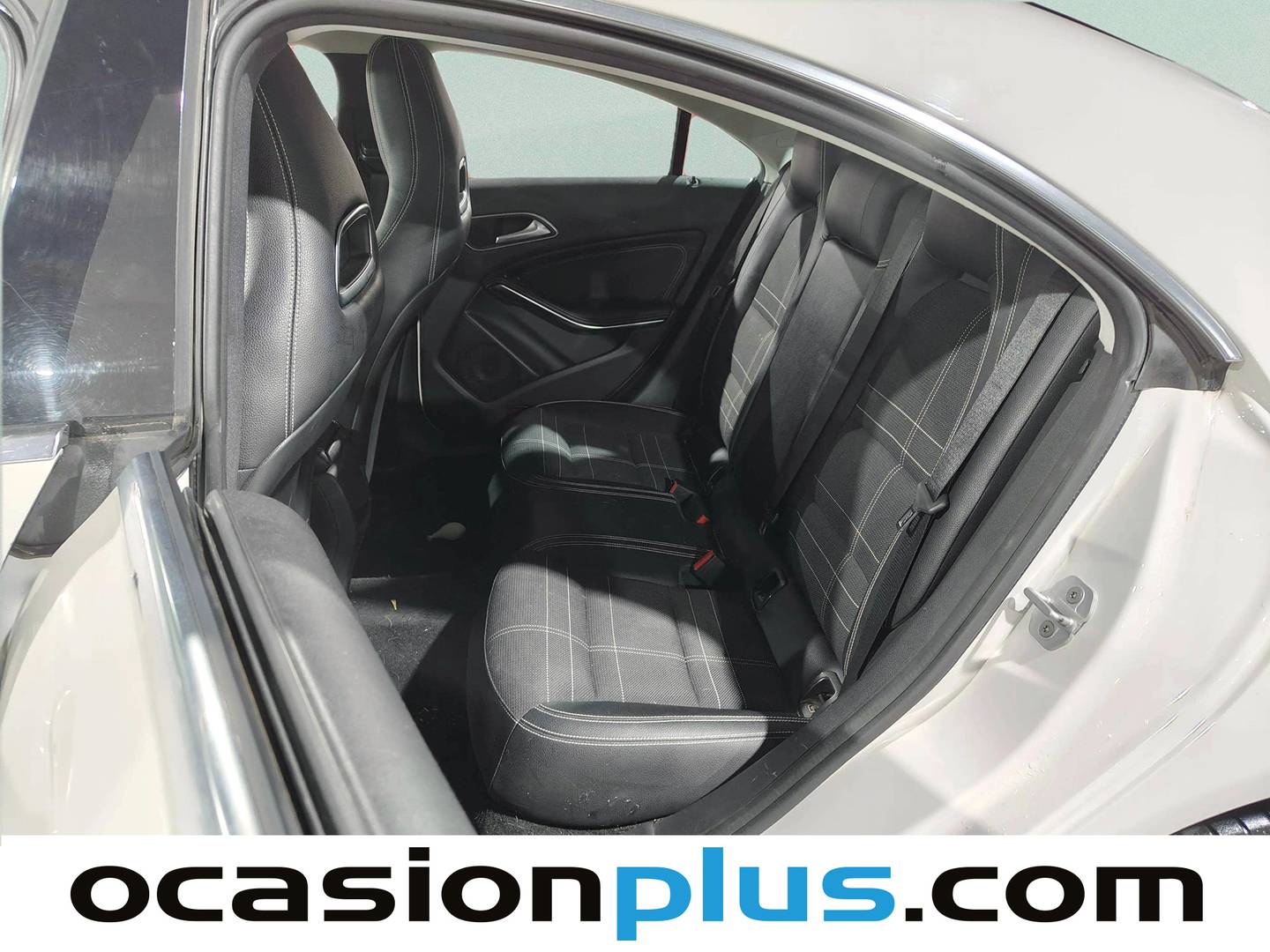 Foto asientos traseros Mercedes CLA Mercedes CLA 200 d (136 CV)