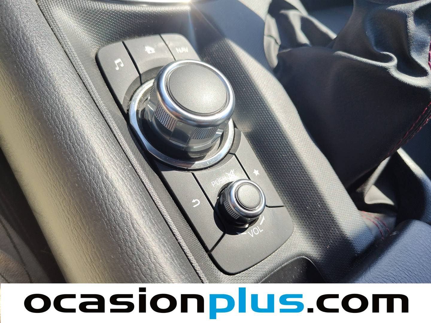 Extras del Mazda MX-5 Mazda MX-5 1.5 Zenith Nappa RF (132CV)