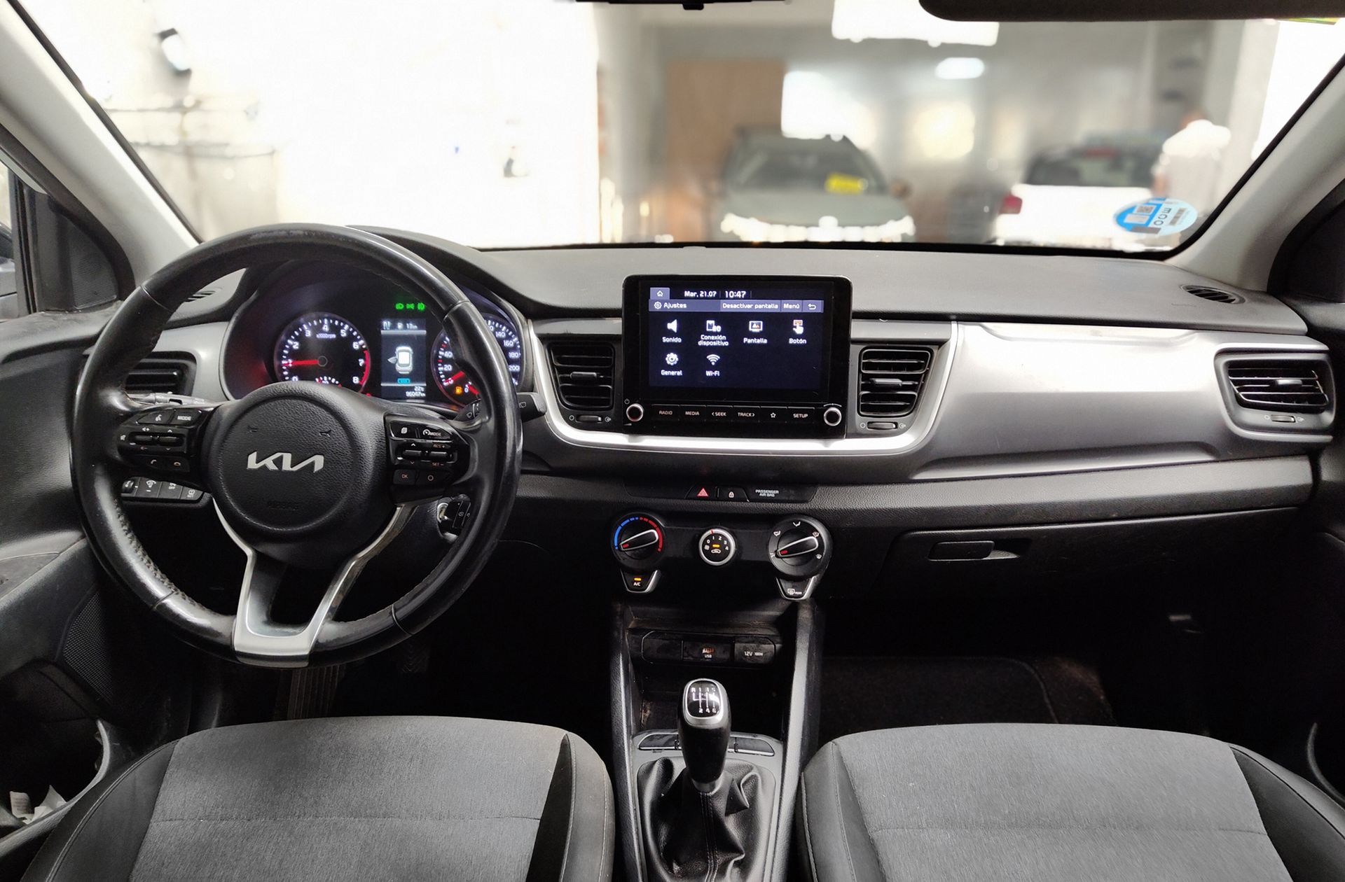 Kia Stonic 1.0 T-GDi MHEV iMT Concept - foto 6