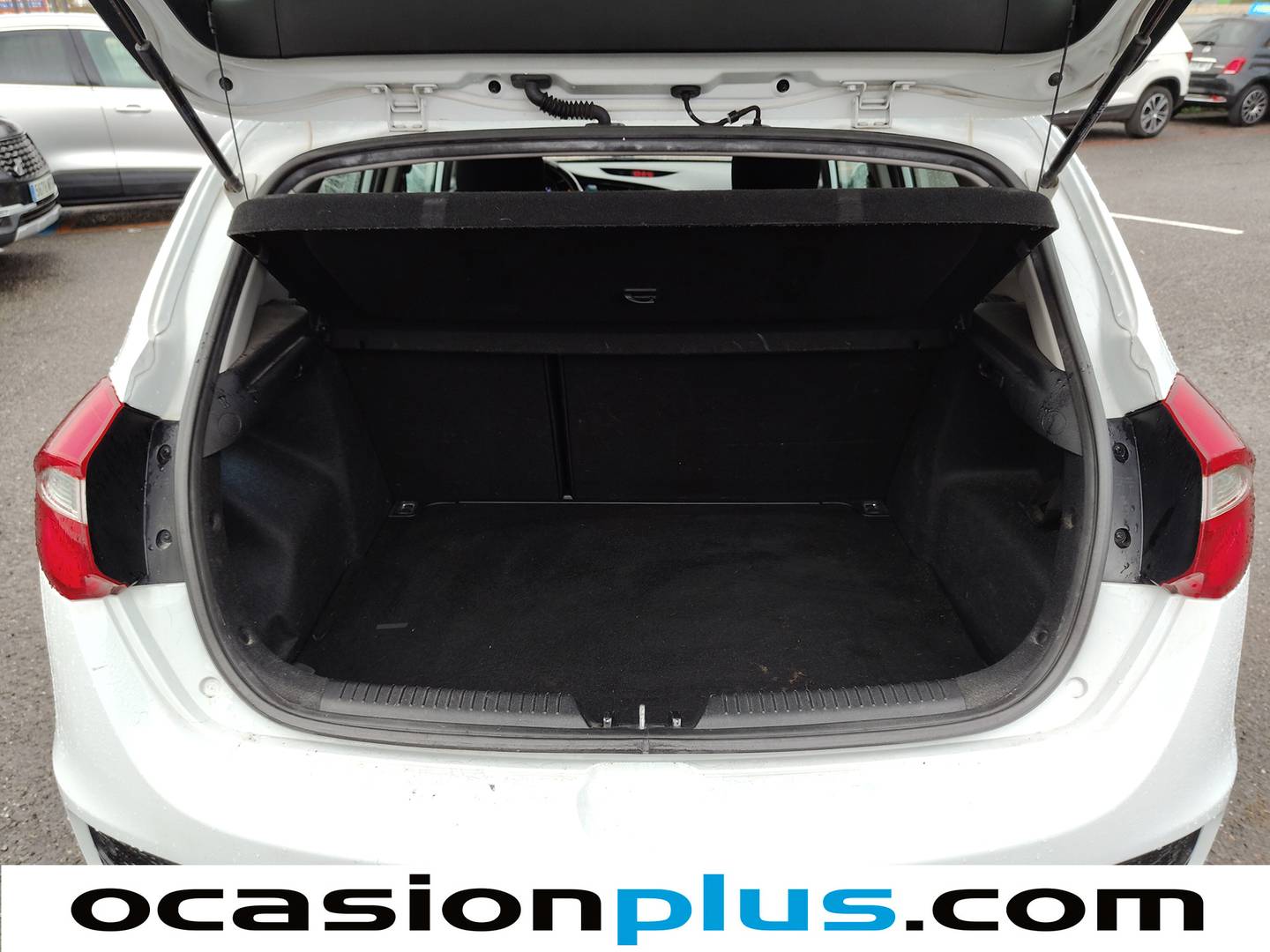 Fotos maletero KIA Ceed Kia Ceed 1.6 CRDi VGT x-Tech16 Eco-Dynamics (136 CV)