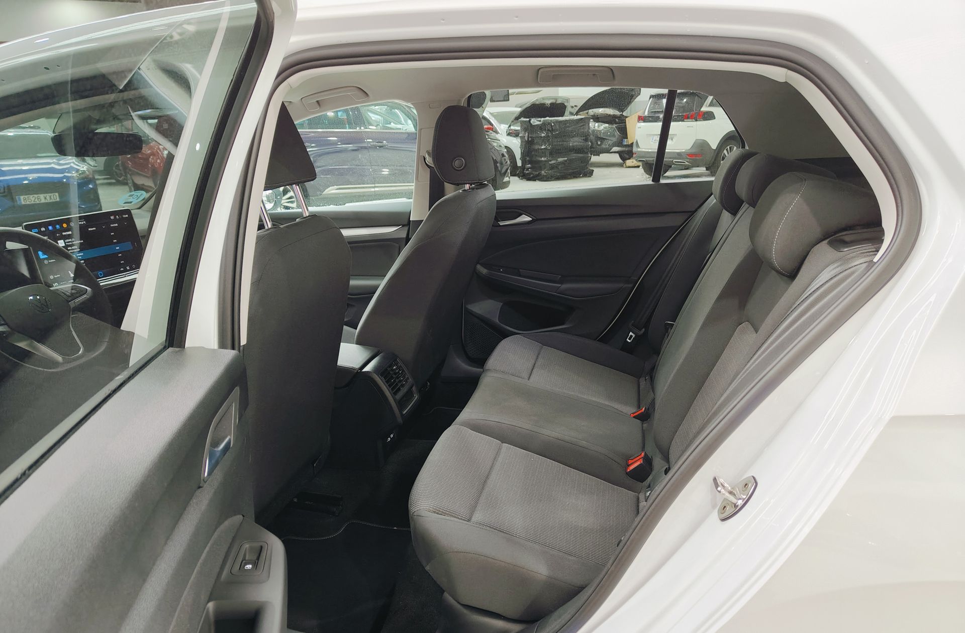 Volkswagen Golf 2.0 TDI Ready2Go - foto 12