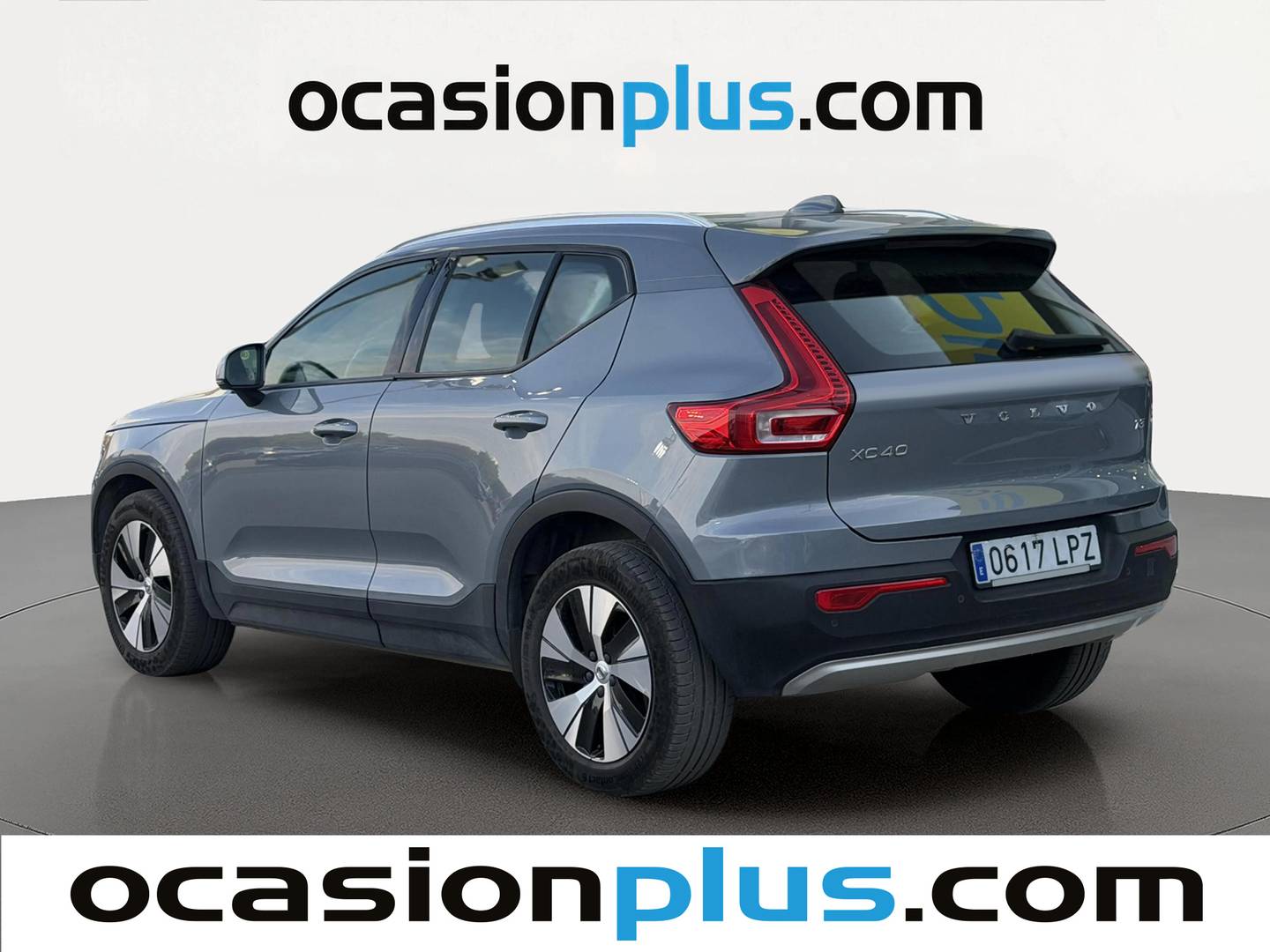 Foto trasera Volvo XC40 Volvo XC40 T3 Momentum Pro Auto (163 CV) izquierda