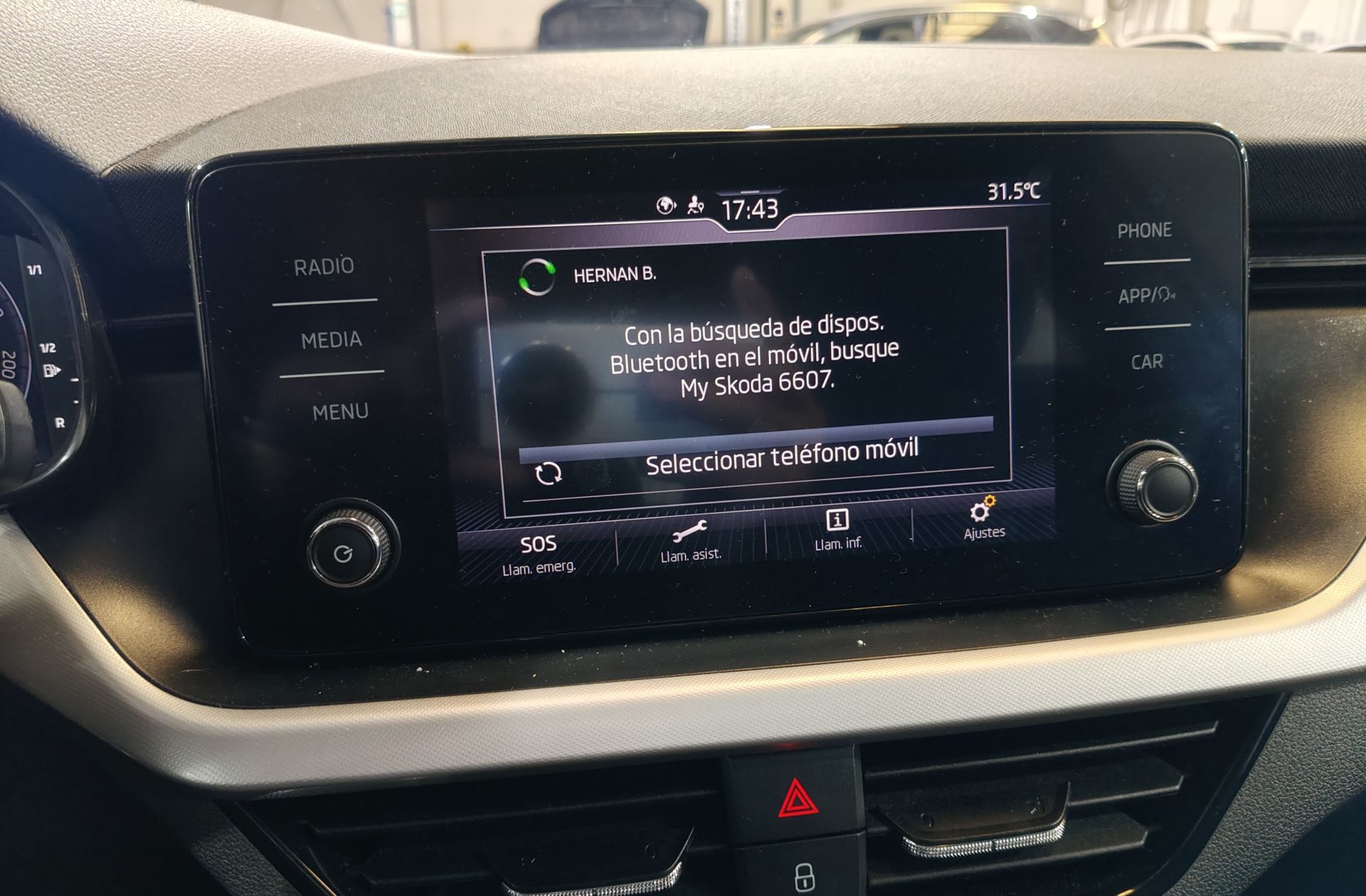 Škoda Kamiq 1.0 TSI Ambition - foto 31