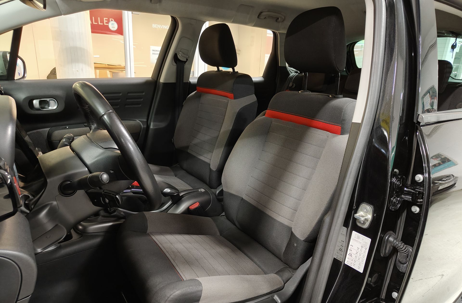 Citroën C3 Aircross PureTech 130 Shine - foto 11