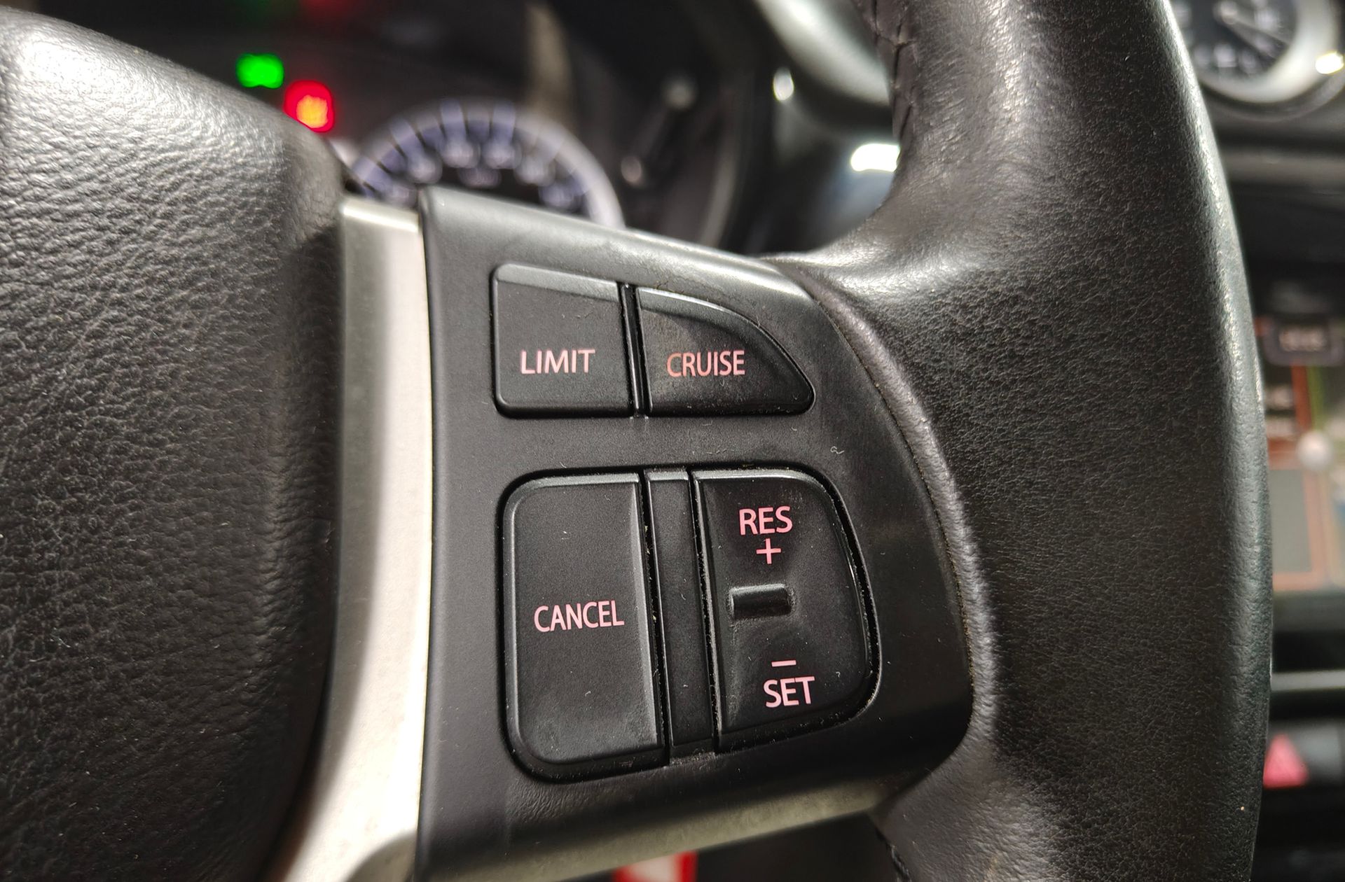 Suzuki Vitara 1.6 VVT GLX - foto 24