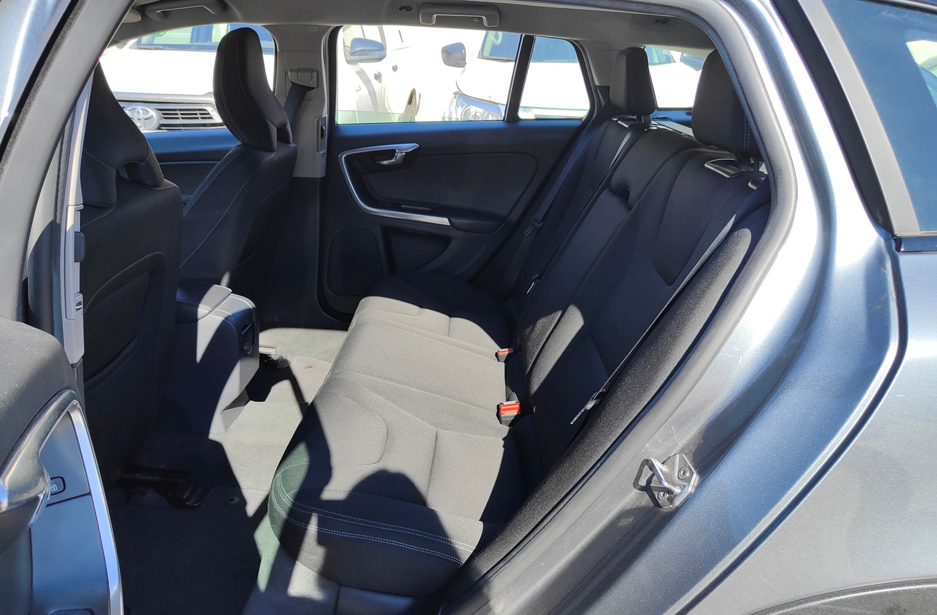 Volvo V60 D3 Kinetic - foto 10