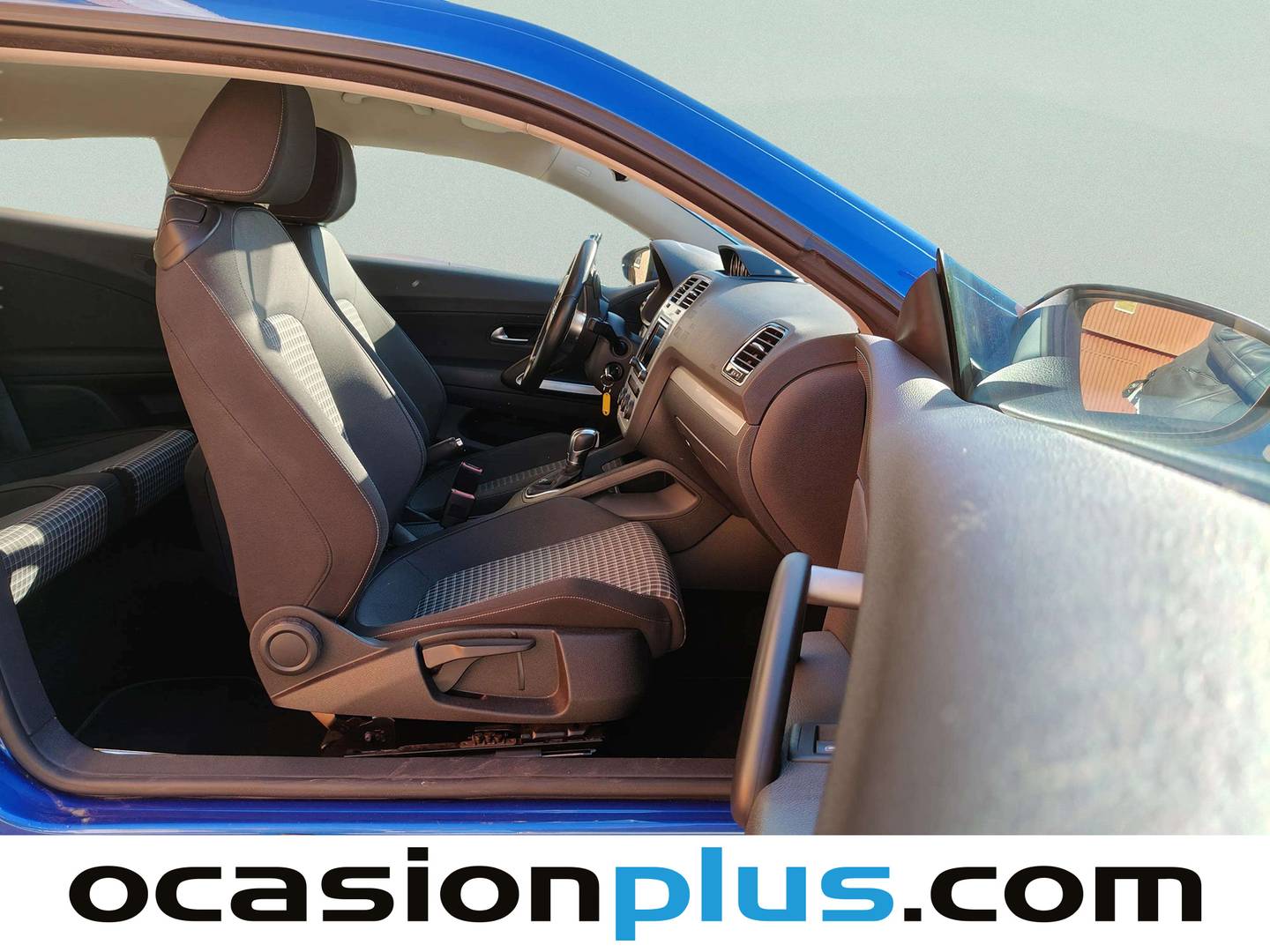 Foto Volkswagen Scirocco Volkswagen Scirocco R-Line 2.0 TSI BMT (180 CV) DSG