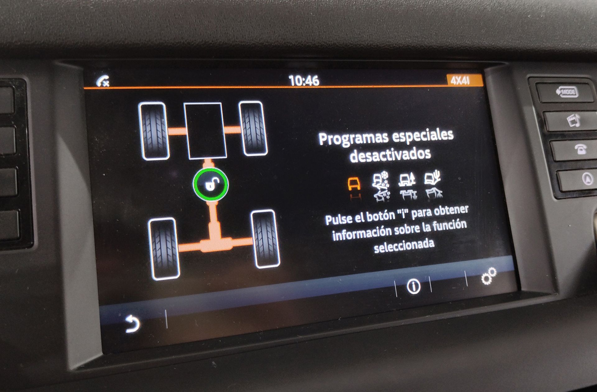 Land Rover Discovery Sport 2.0L TD4 SE 4x4 - foto 8