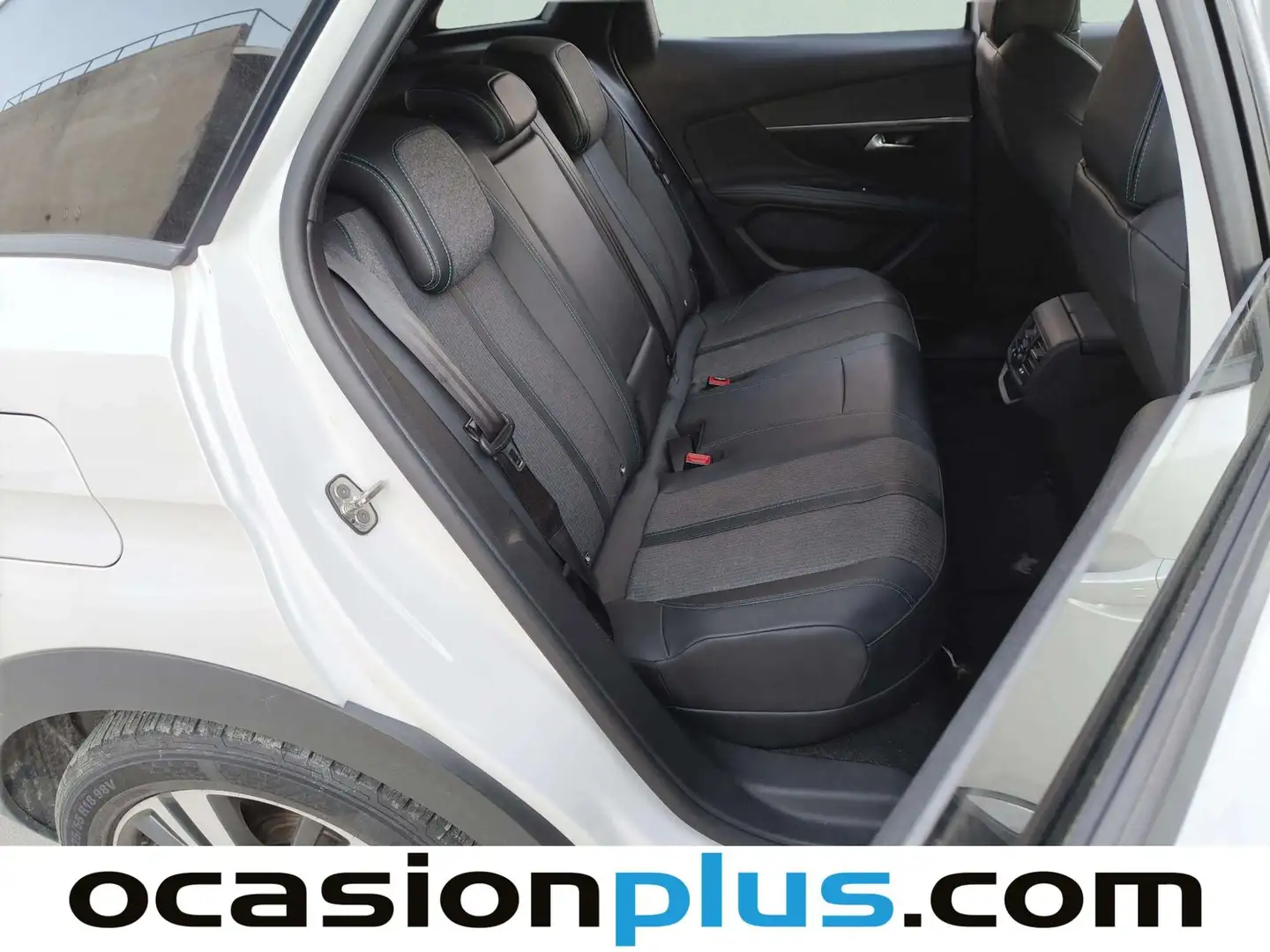 Foto Peugeot 3008 Hybrid Peugeot 3008 Hybrid 300 Allure Pack e-EAT8 (300 CV)