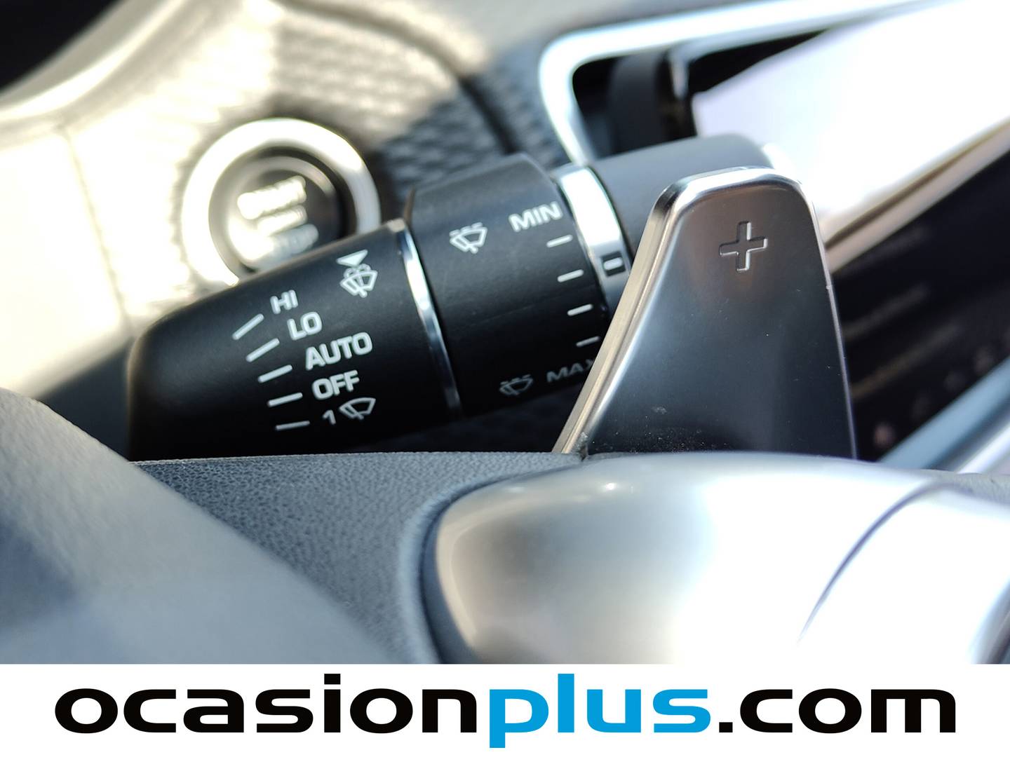 Foto Land Rover Range Rover Velar Land Rover Range Rover Velar D180 R-Dynamic S 4WD Auto (180 CV)