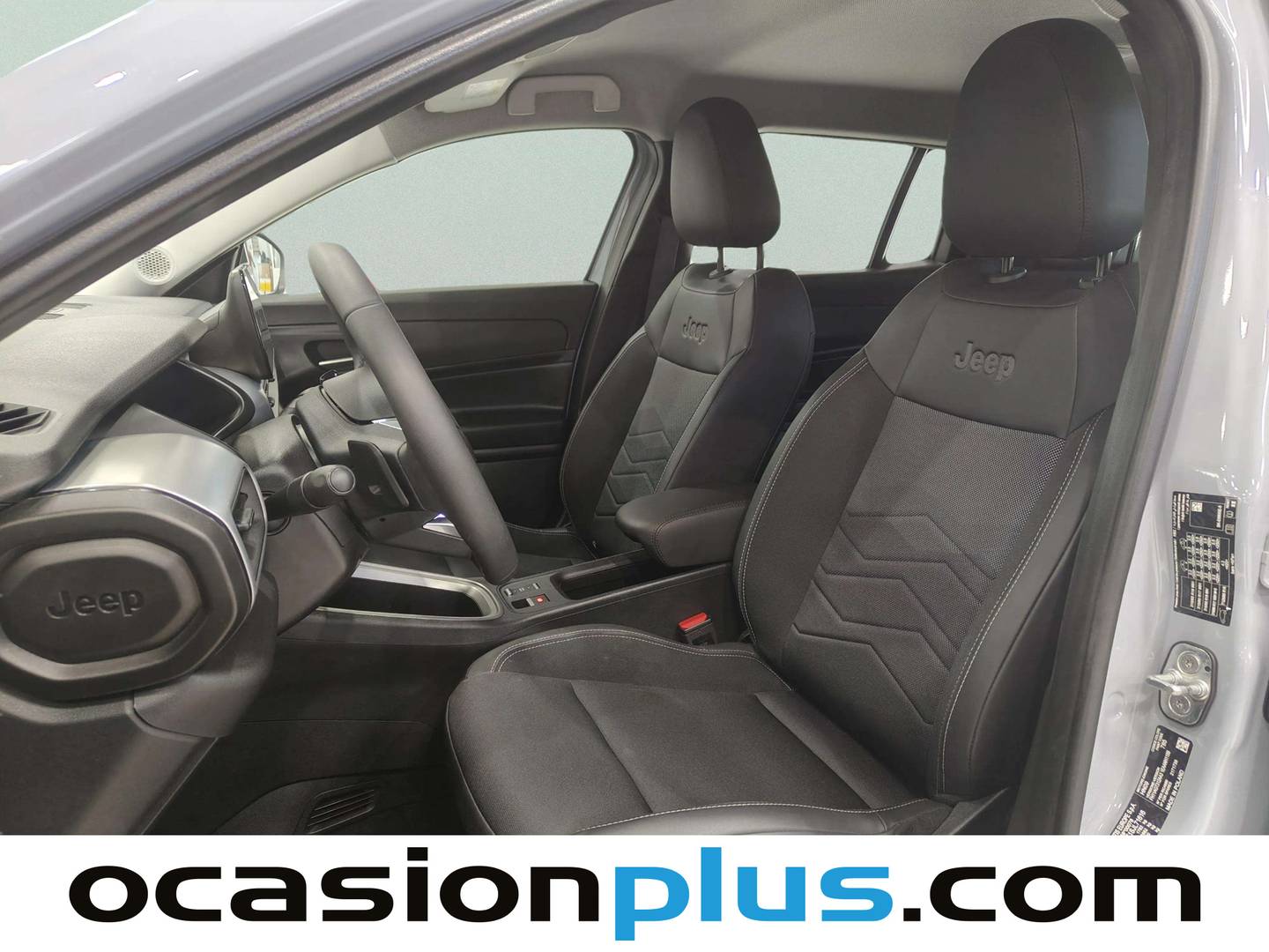 Foto asientos delanteros Jeep Avenger Jeep Avenger 1.2 eHybrid Altitude (100 CV)