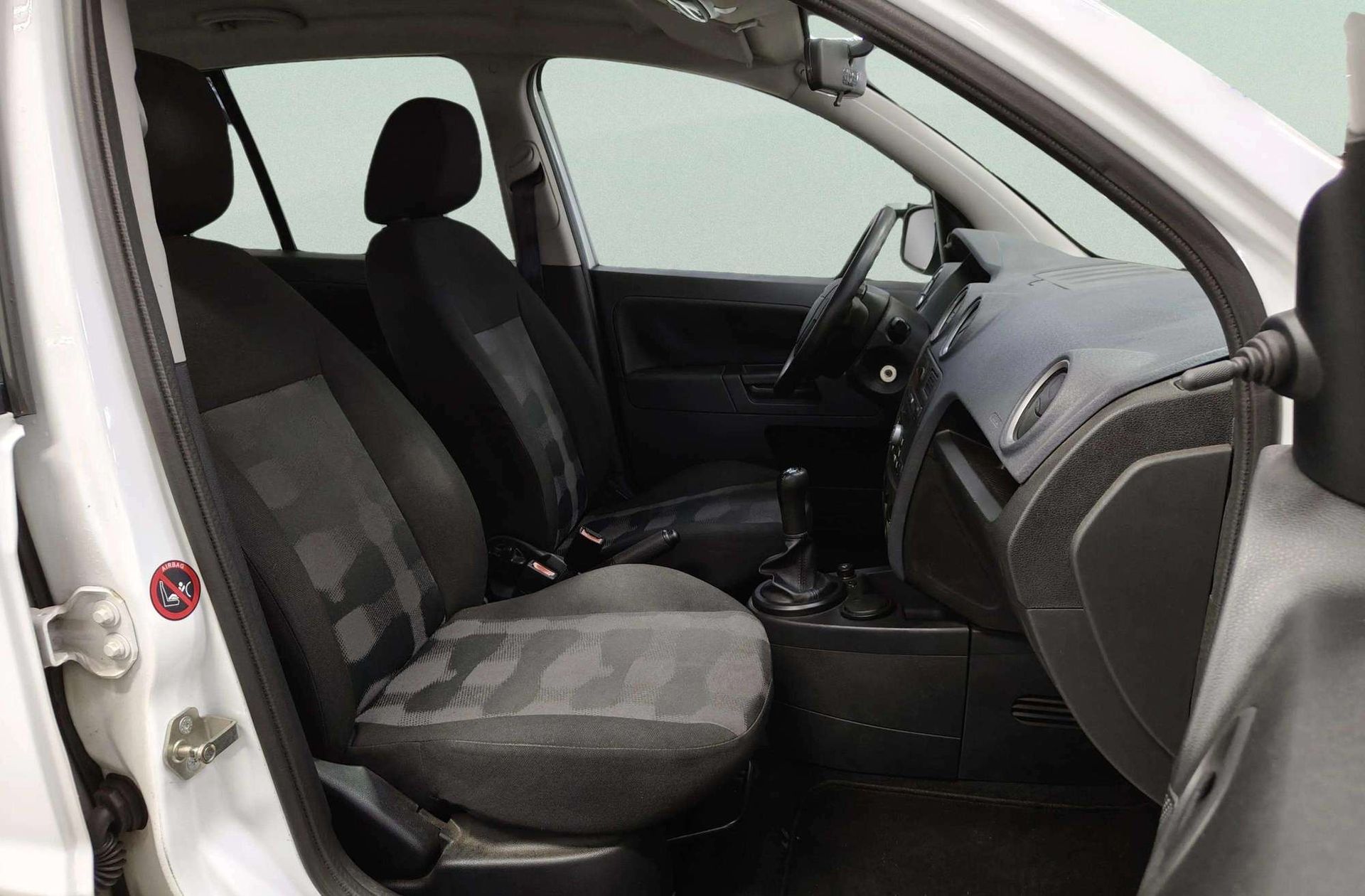 Ford Fusion 1.4 Urban - foto 14