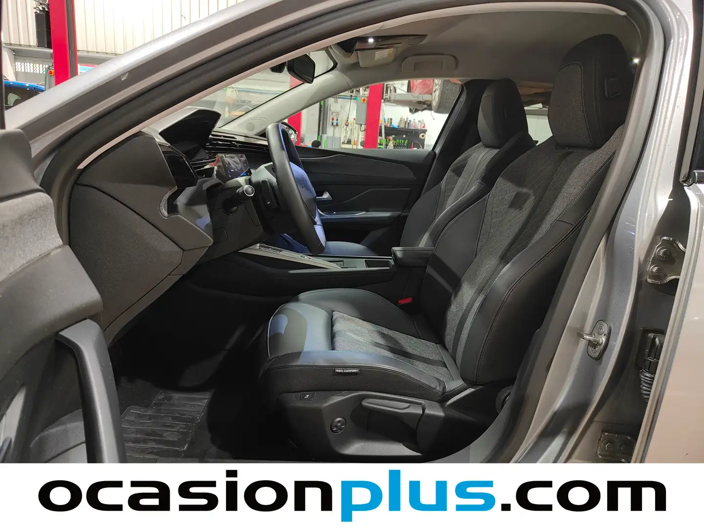 Foto Peugeot 408 Peugeot 408 Allure PHEV 180 e-EAT8 (181 CV)