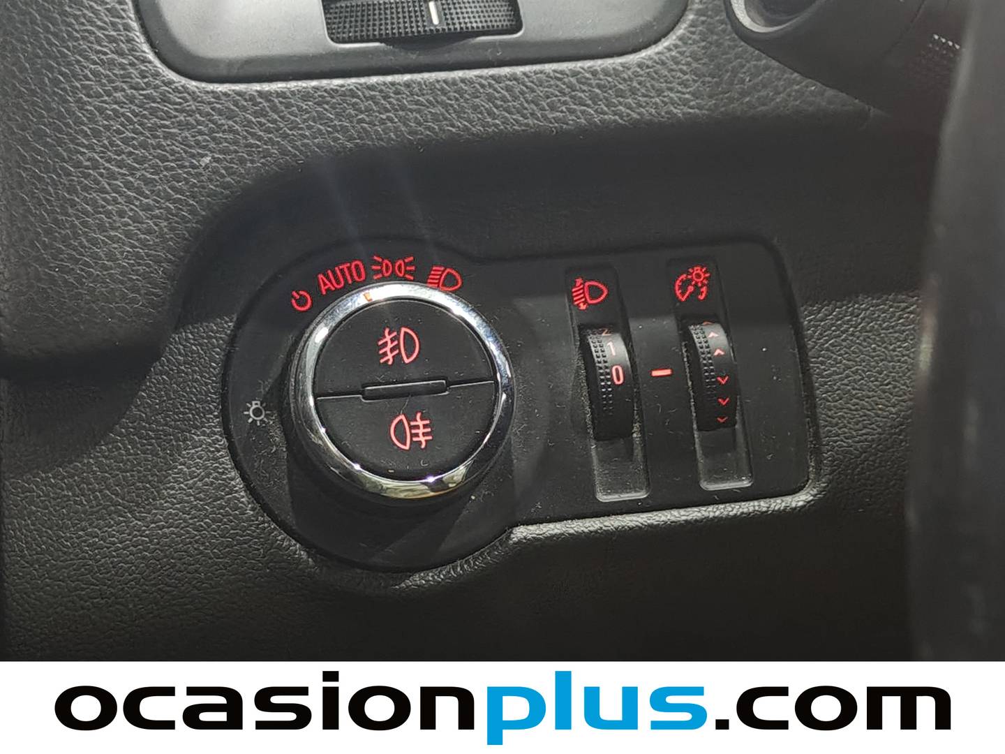 Foto Opel Insignia Opel Insignia 1.8 16v Edition (140 CV)