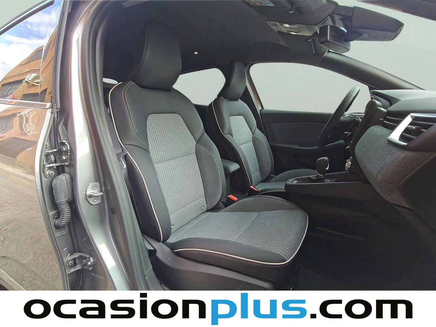 Foto Renault Clio Renault Clio E-Tech full hybrid 145 Techno (143 CV) siete plazas