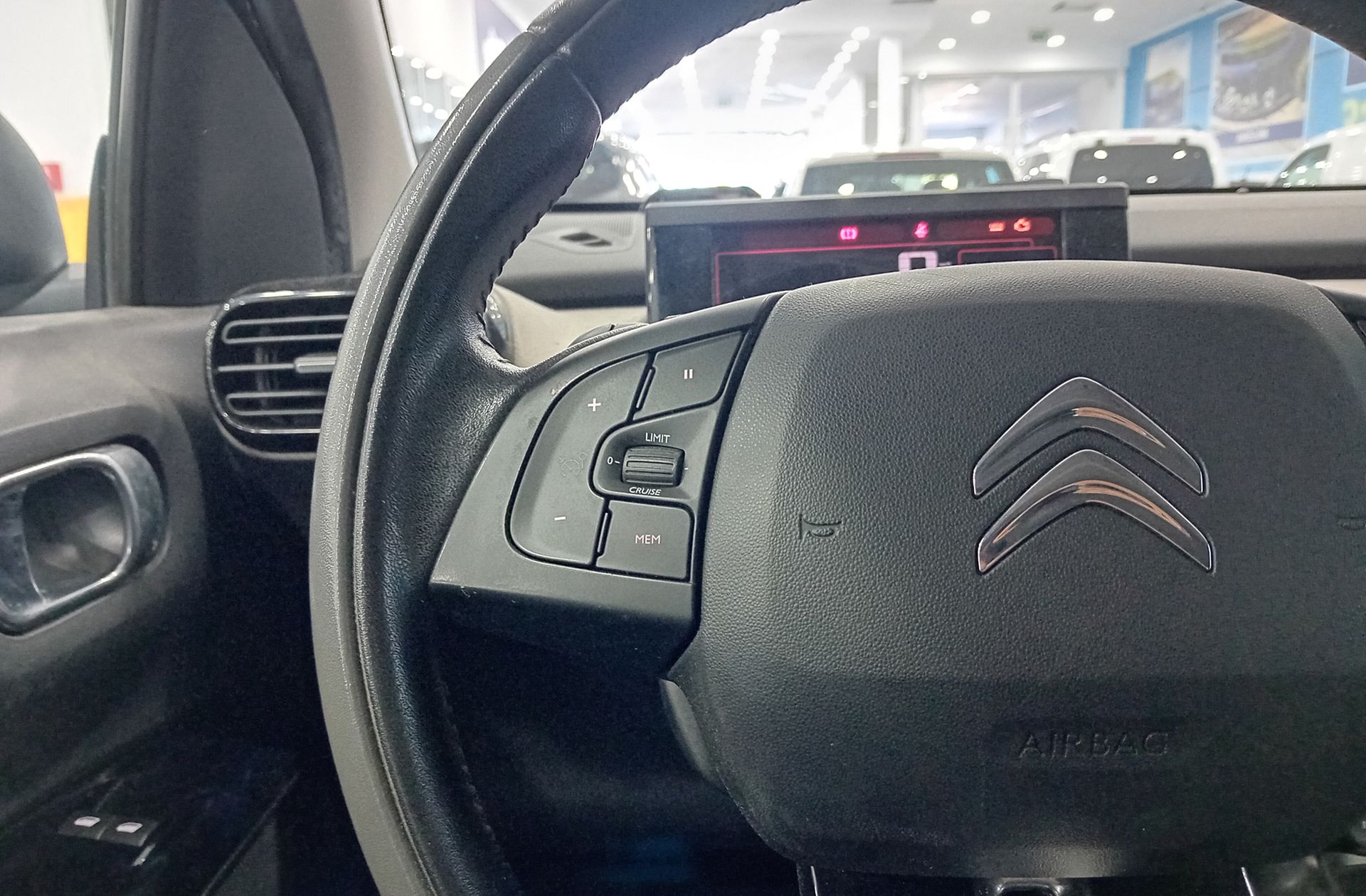 Citroën C4 Cactus BlueHDi 100 Feel Edition ETG6 - foto 19