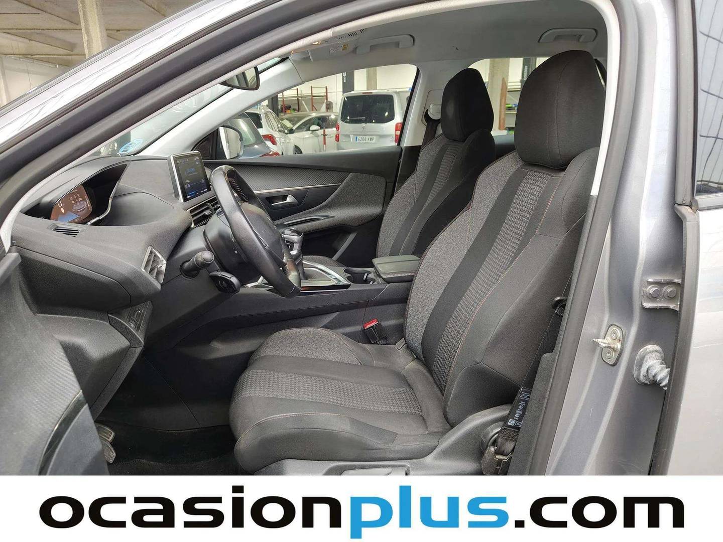 Foto asientos delanteros Peugeot 3008 Peugeot 3008 PureTech 130 S&S Active (130 CV)
