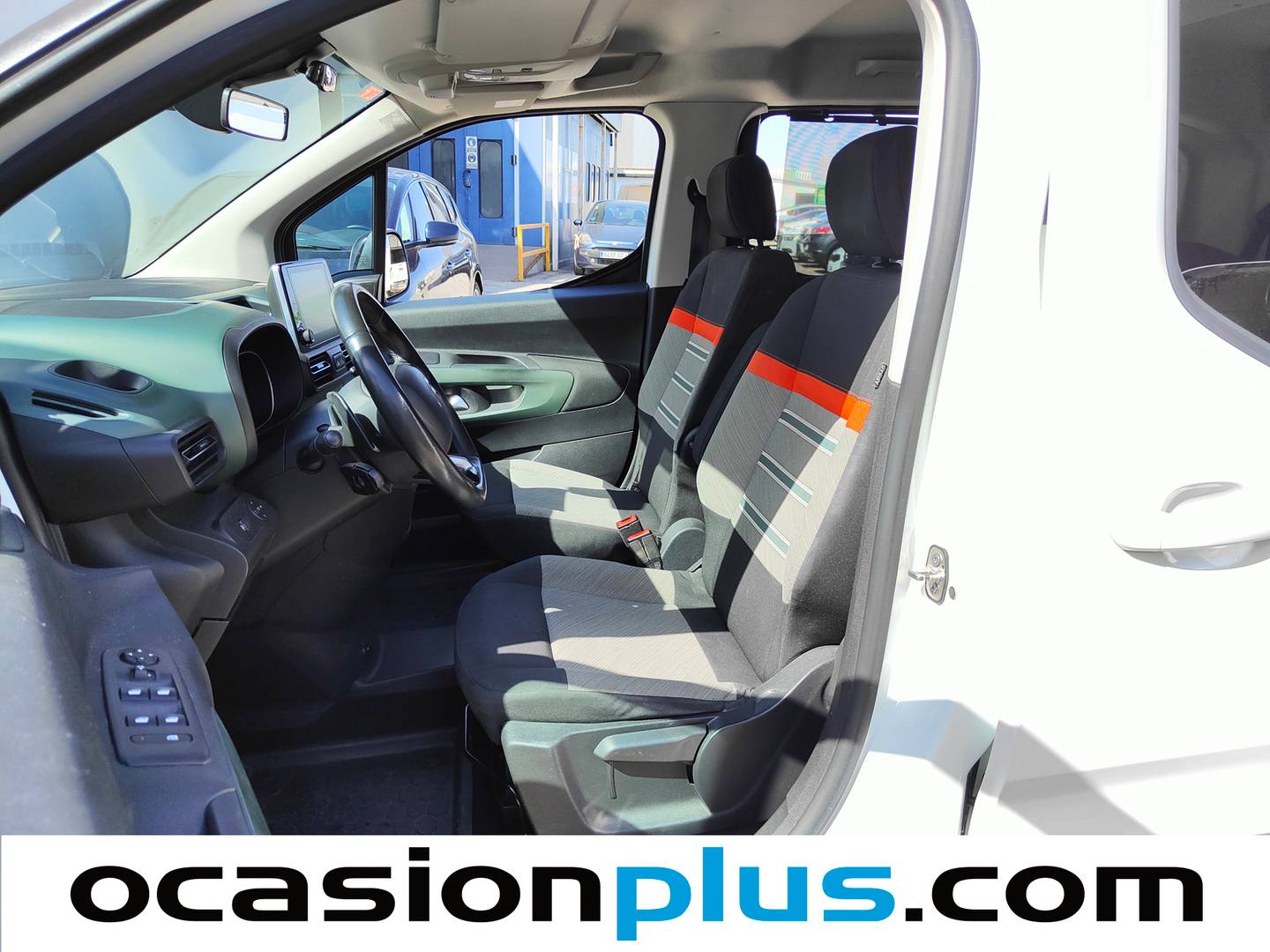 Foto asientos delanteros Citroën Berlingo Citroën Berlingo BlueHDi 130 S&S Talla M Shine (130 CV) 7 Plazas