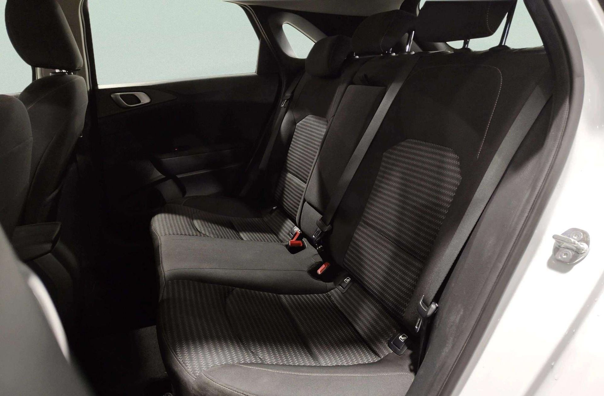 Kia Ceed 1.6 MHEV iMT Drive - foto 11