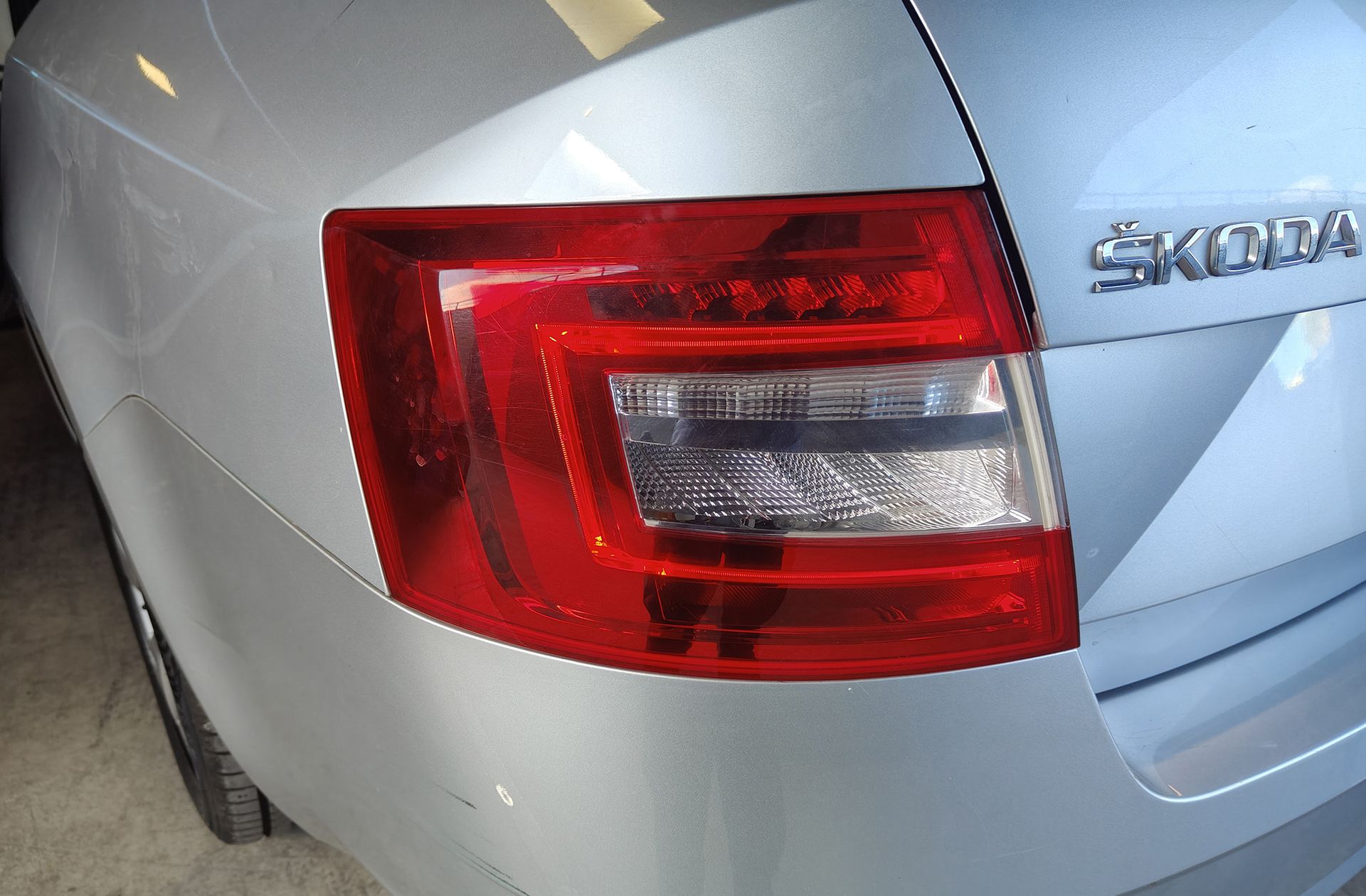 Škoda Octavia 1.6 TDI Like - foto 17