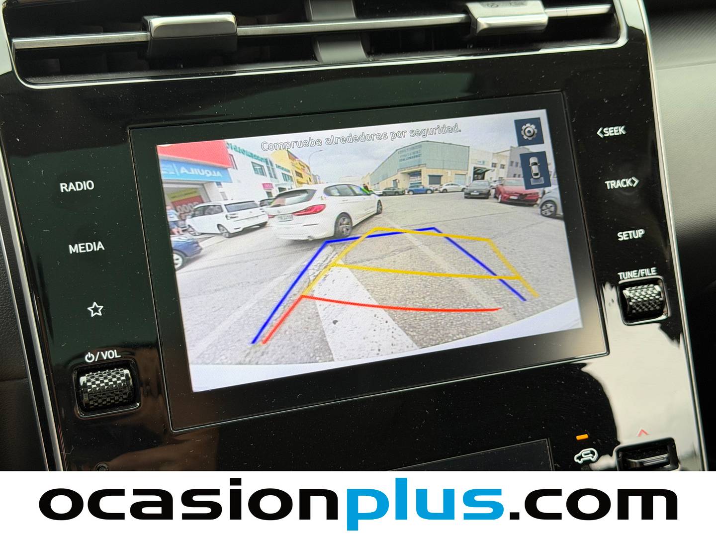 Extras y acabados del Hyundai Tucson Hyundai Tucson 1.6 CRDI 48V Maxx Sky DCT (136 CV)
