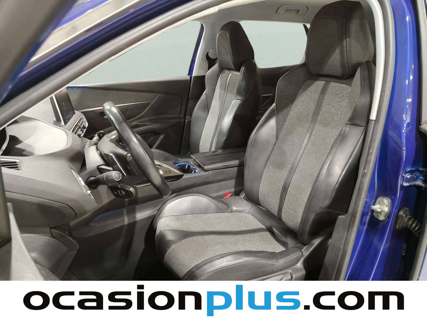 Foto asientos delanteros Peugeot 3008 Peugeot 3008 BlueHDi 120 S&S Allure EAT6 (120 CV)
