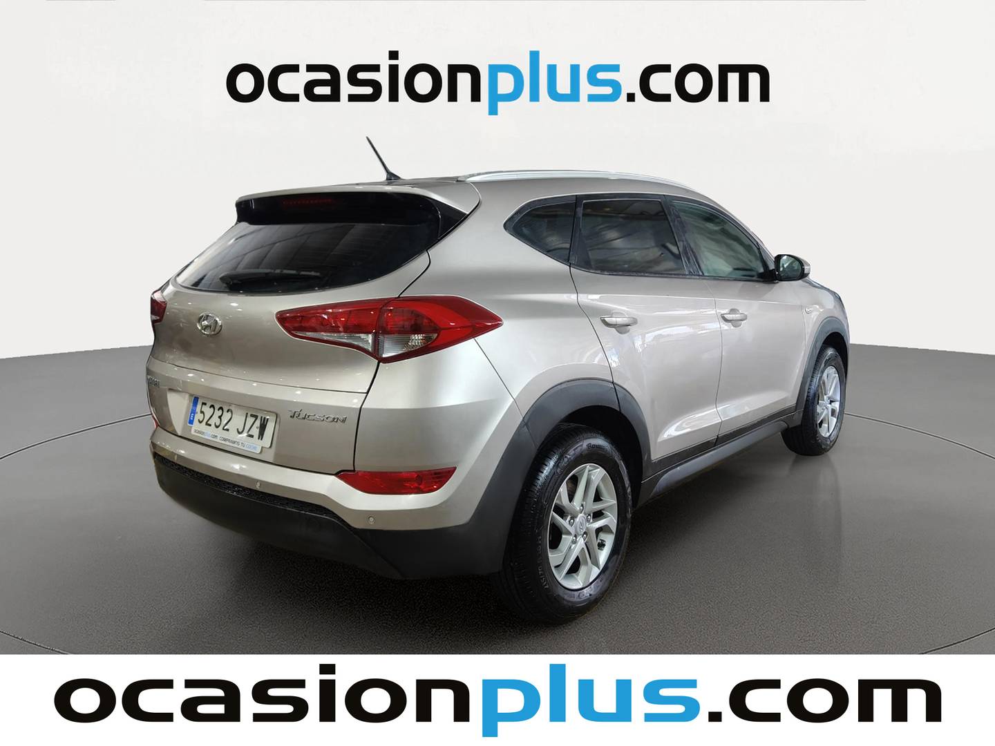 Foto trasera Hyundai Tucson Hyundai Tucson 1.6 GDI BlueDrive Essence 4x2 (131 CV) derecha
