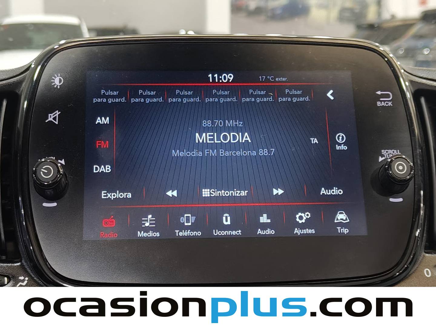 Equipamiento del Fiat 500C Fiat 500C 1.0 Hybrid Club (70 CV)