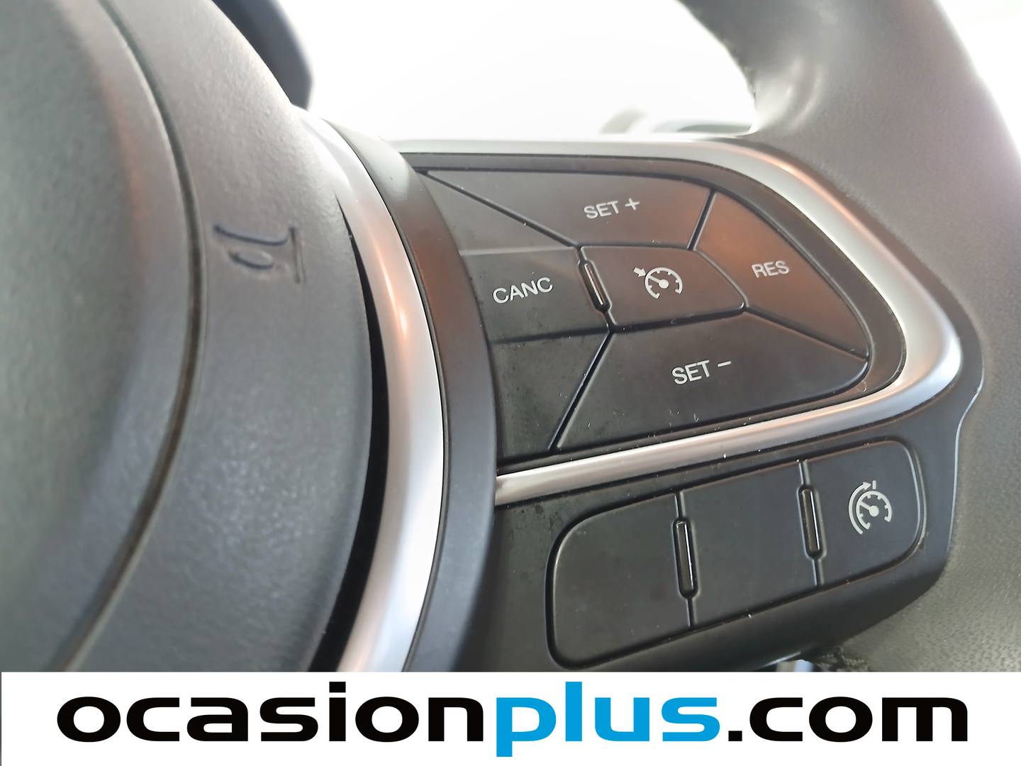 Acabados Fiat 500X Fiat 500X 1.6 MultiJet Lounge 4x2 (120 CV)