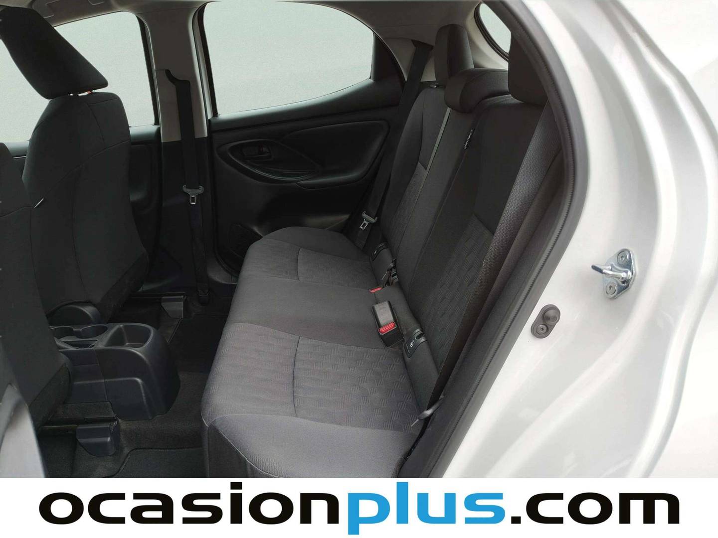Foto asientos traseros Toyota Yaris Toyota Yaris 1.5 S-Edition (125 CV)