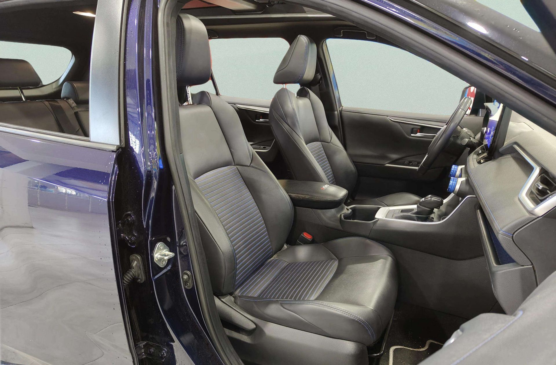 Toyota RAV4 2.5 hybrid 220H Style e-CVT - foto 22