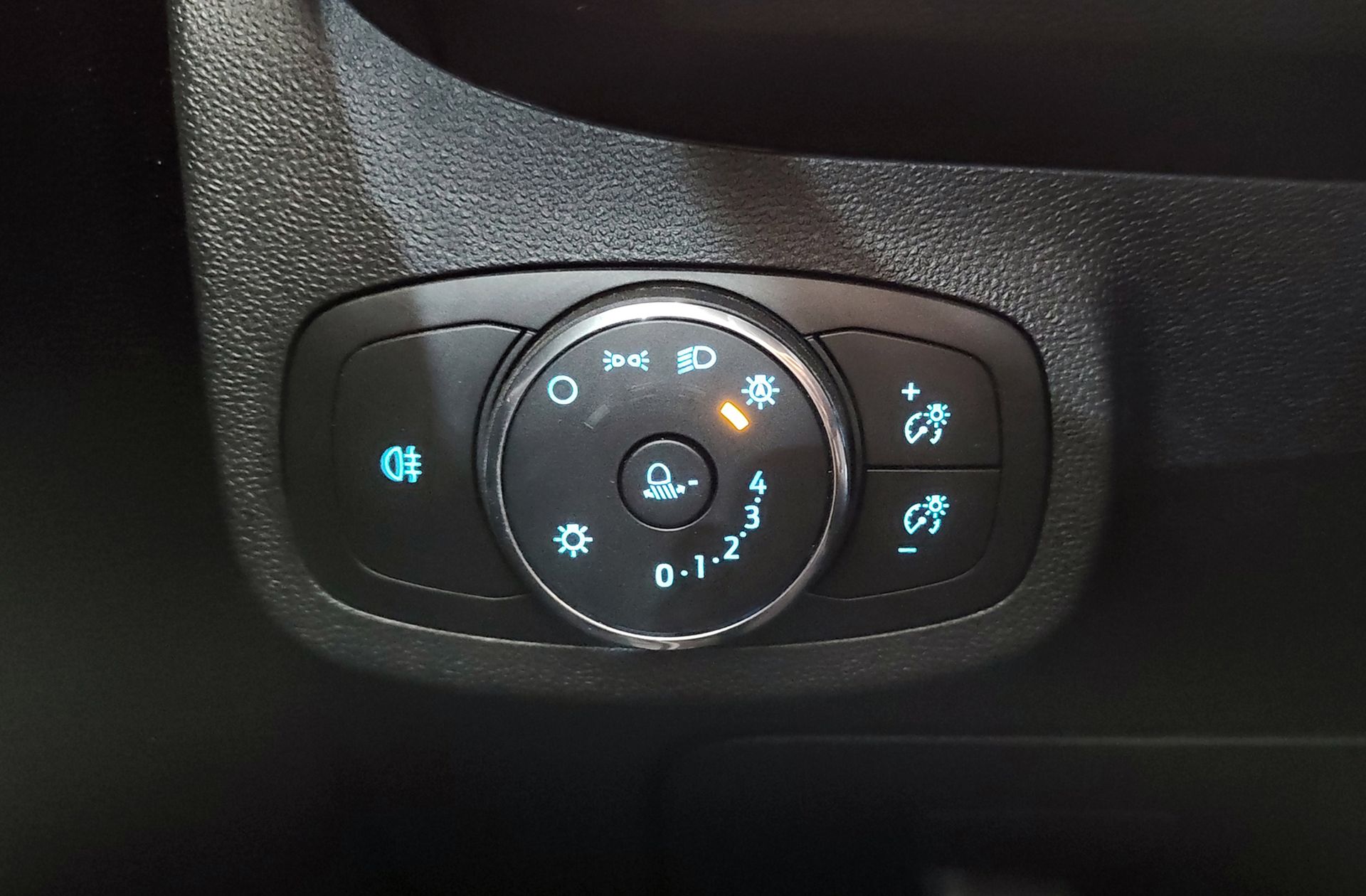 Ford Fiesta 1.0 EcoBoost MHEV ST-Line - foto 24