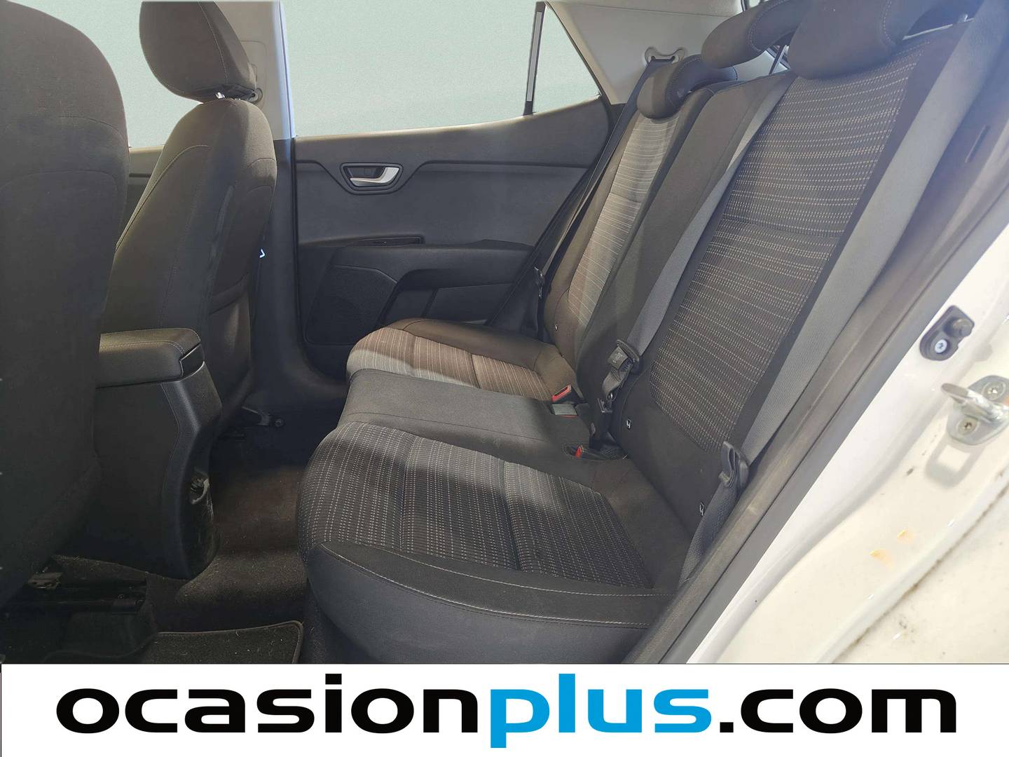 Foto asientos traseros KIA Stonic KIA Stonic 1.0 T-GDi Drive (100 CV)