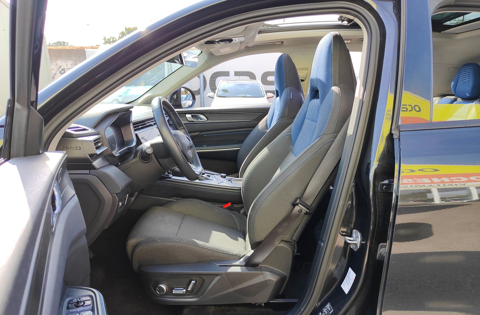 Lynk & Co 01 1.5 PHEV - foto 12