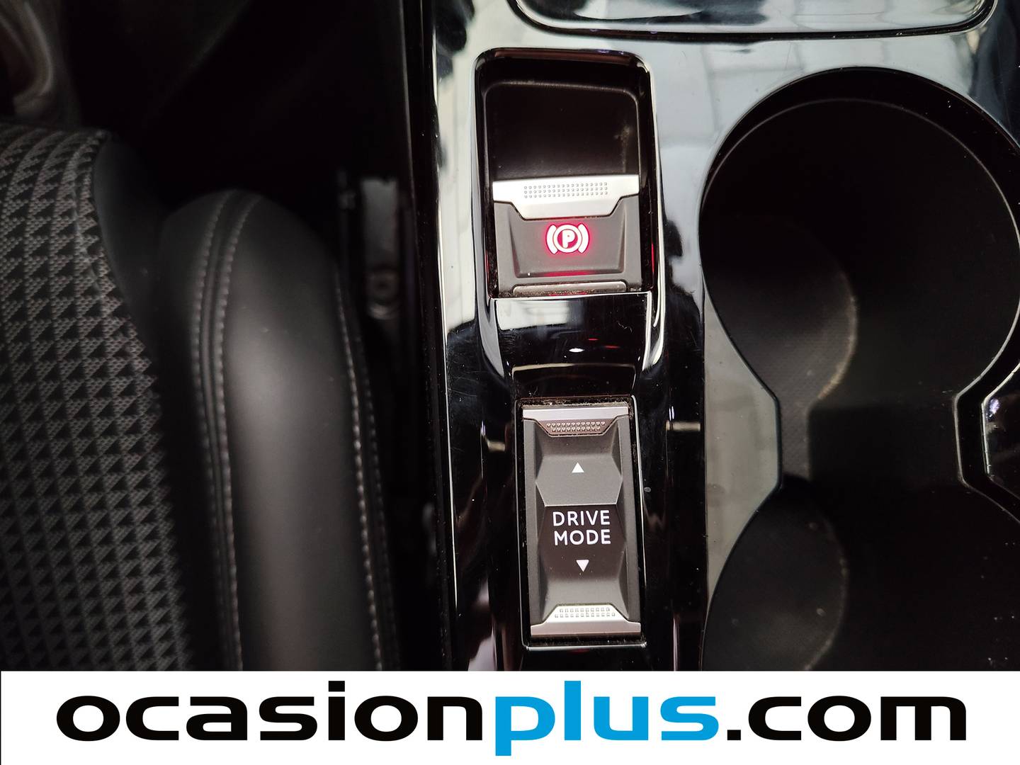 Peugeot 2008 Peugeot 2008 PureTech 130 S&S GT EAT8 (130 CV) gasolina