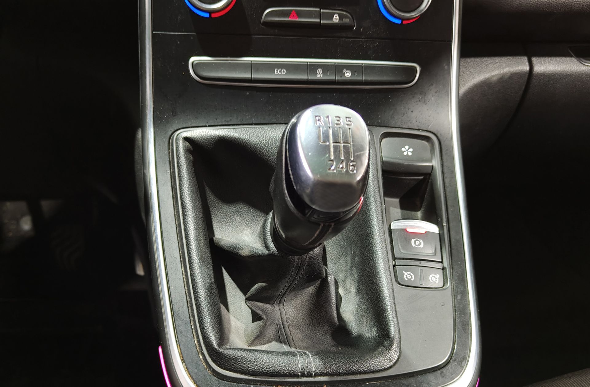 Renault Scénic Zen TCe GPF - foto 5