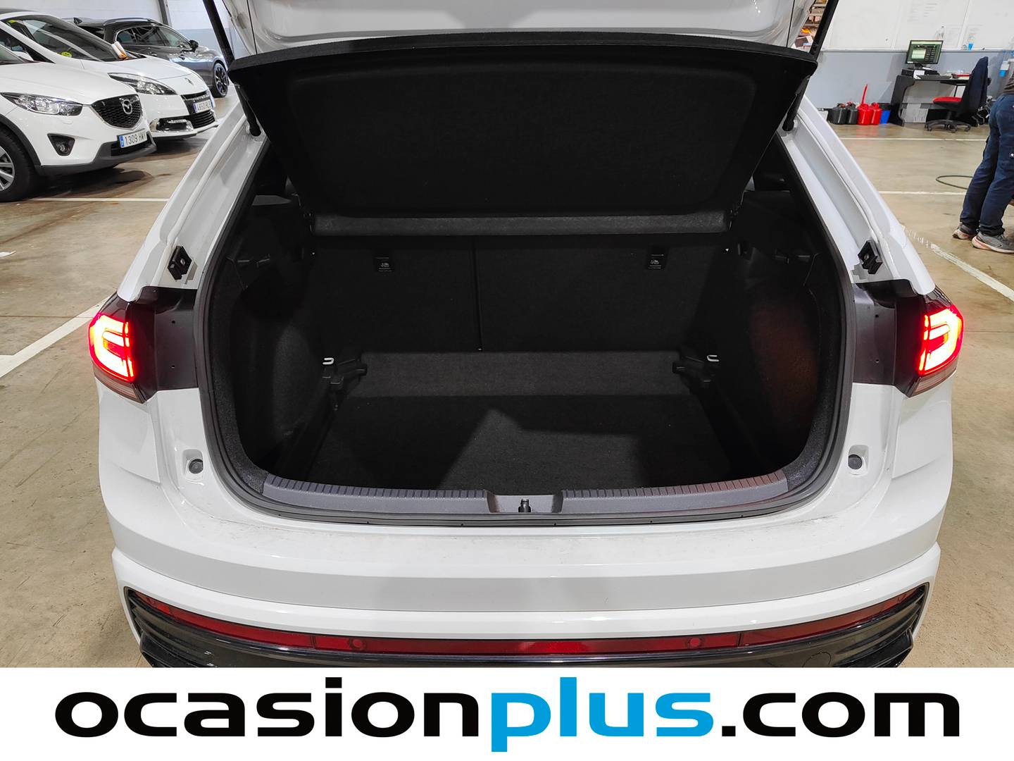 Foto Volkswagen Taigo Volkswagen Taigo R-Line 1.5 TSI (150 CV) DSG