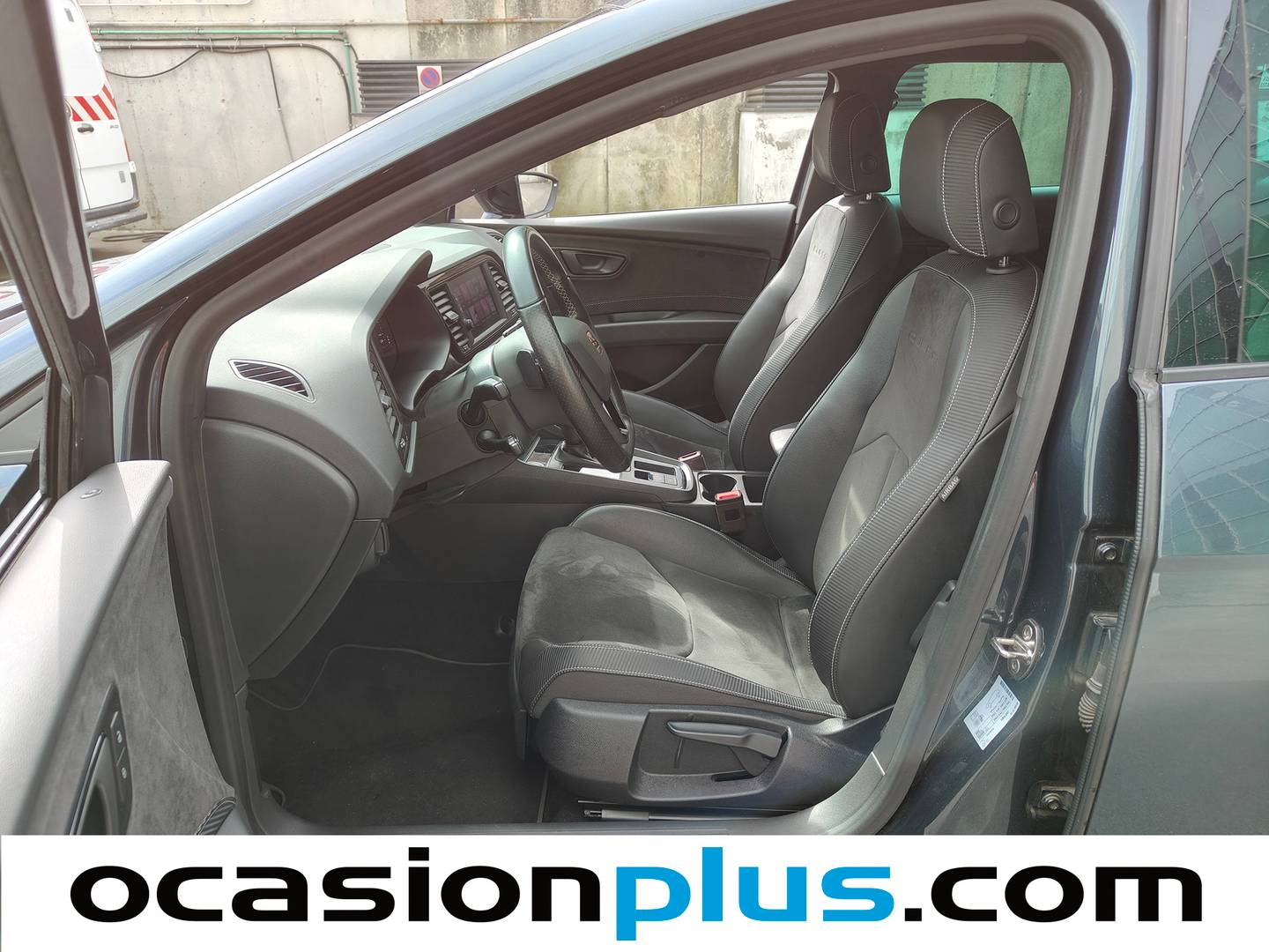 Foto asientos delanteros Seat León Seat León ST 2.0 TSI S&S Cupra DSG (290 CV)