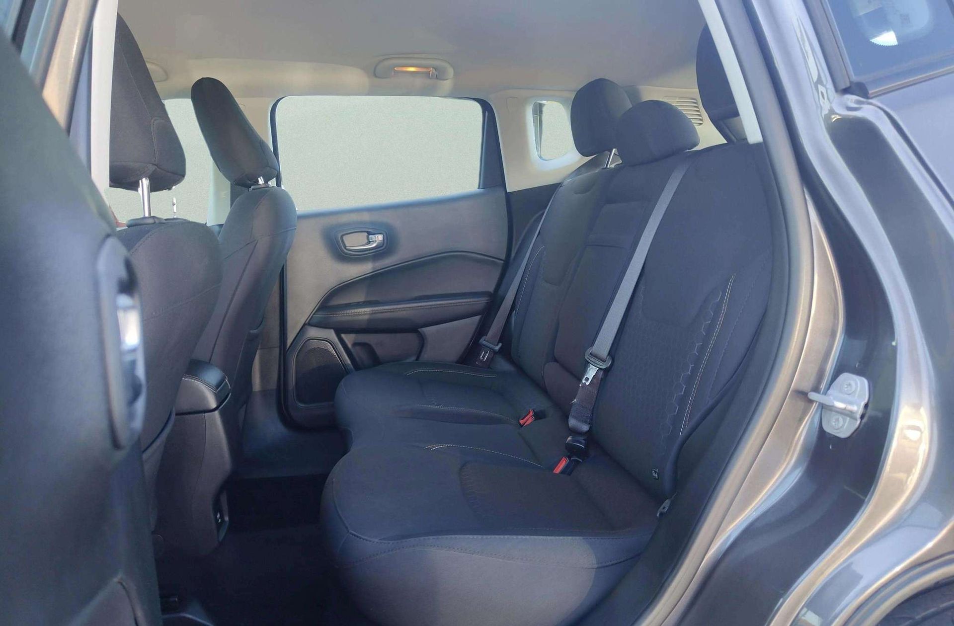 Jeep Compass 1.4 MultiAir Sport 4x2 - foto 9