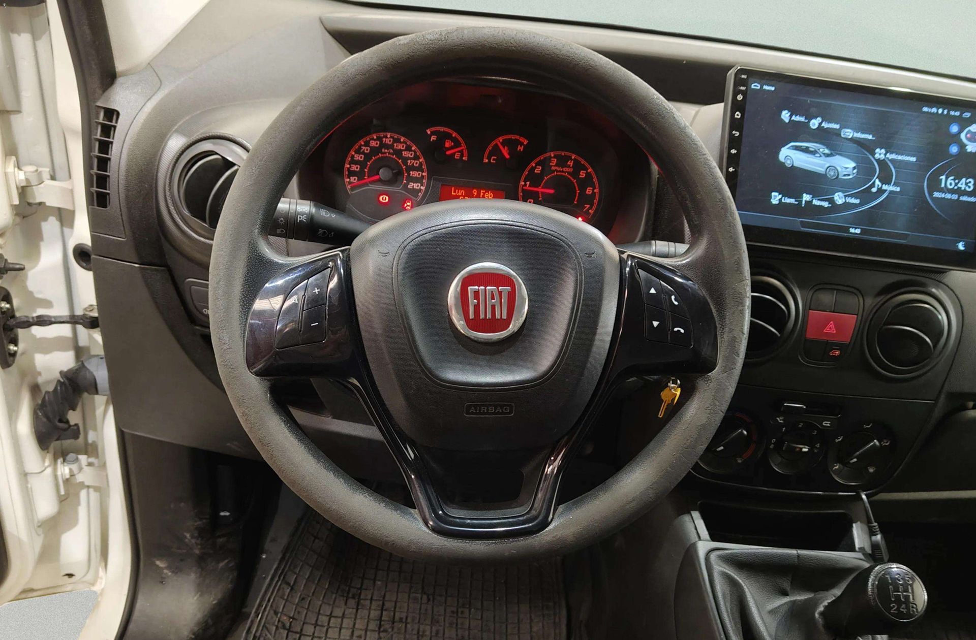 Fiat Fiorino Cargo Furgon 1.3 MultiJet Base - foto 18