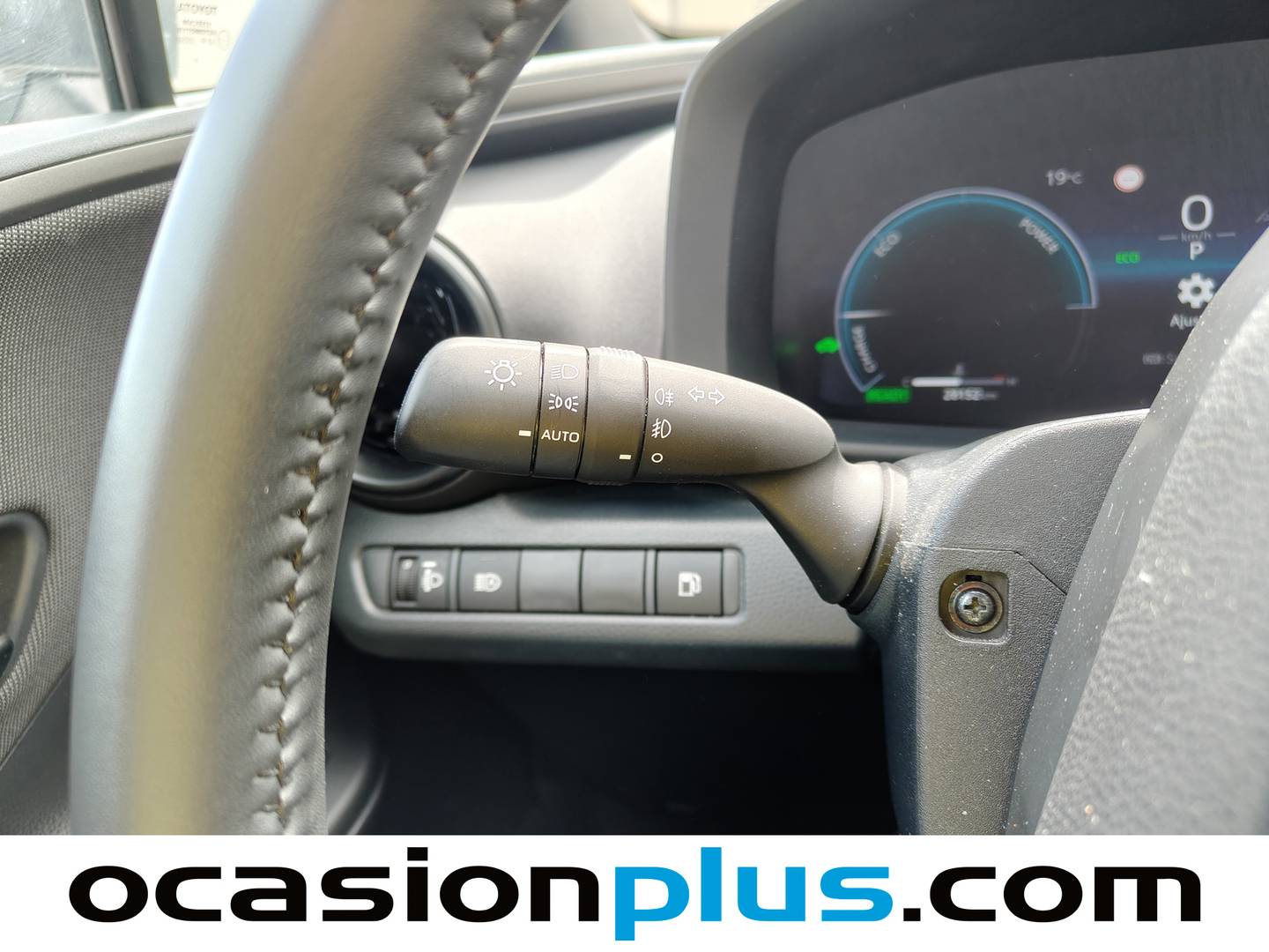 Toyota C-HR Toyota C-HR 140H Advance (140 CV) seminuevo