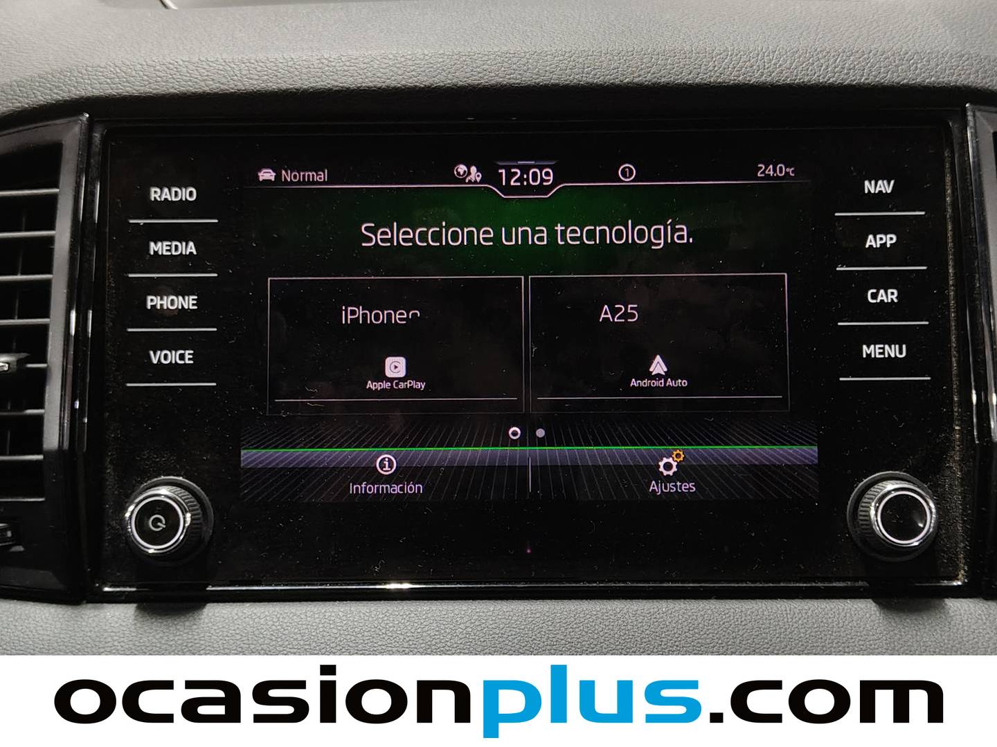 Skoda Karoq Skoda Karoq 1.5 TSI ACT Sportline DSG  (150 CV) seminuevo
