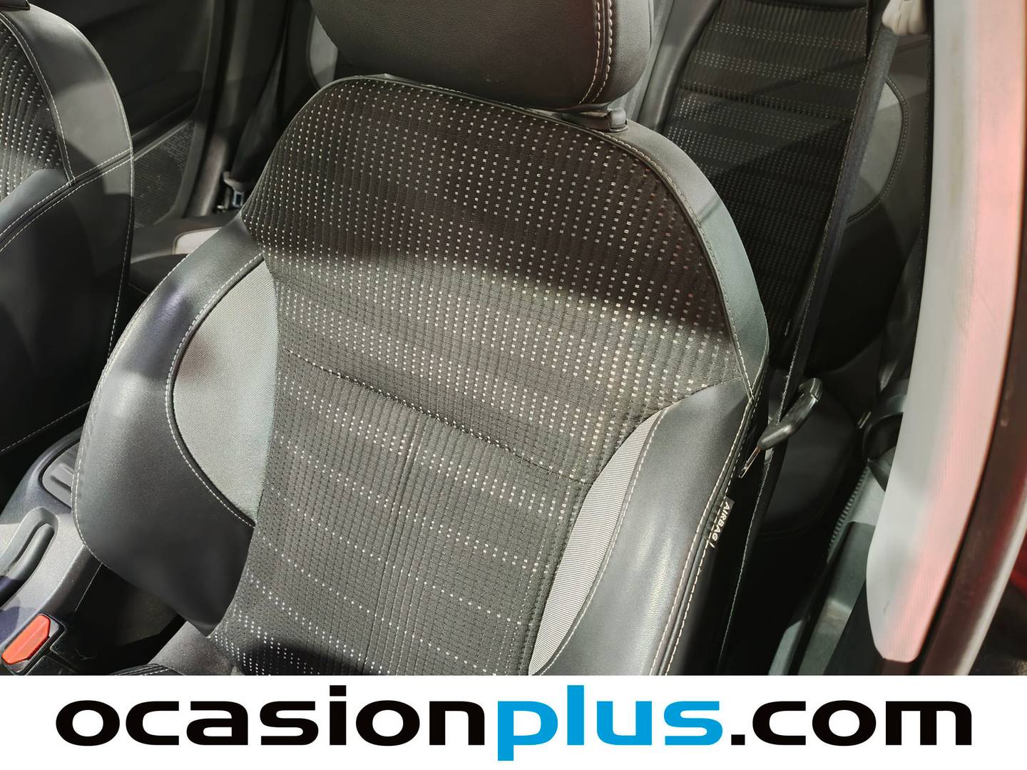 Extras del Peugeot 2008 Peugeot 2008 e-HDI 92 Allure (92 CV)