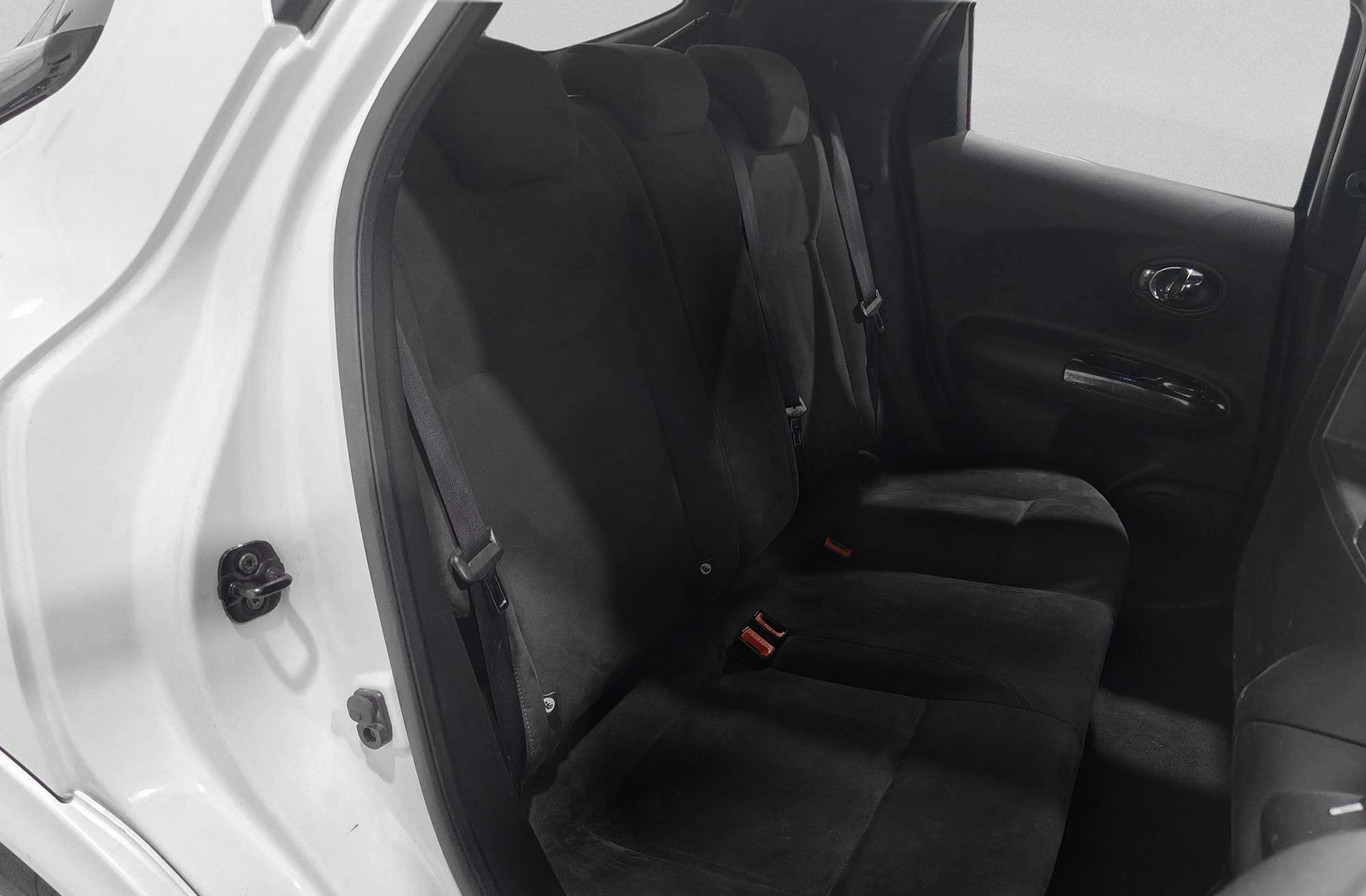 Nissan Juke 1.6 DIG-T Nismo RS 4x4 XTronic - foto 21