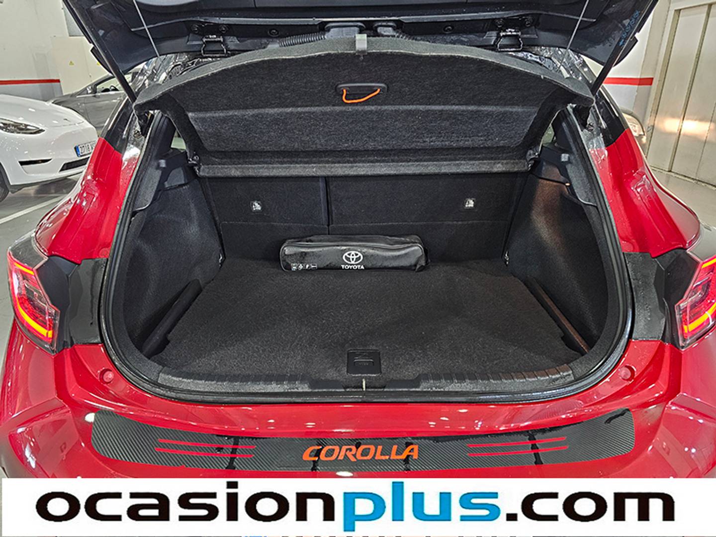 Foto Toyota Corolla Toyota Corolla 180H FEEL! E-CVT (180 CV)