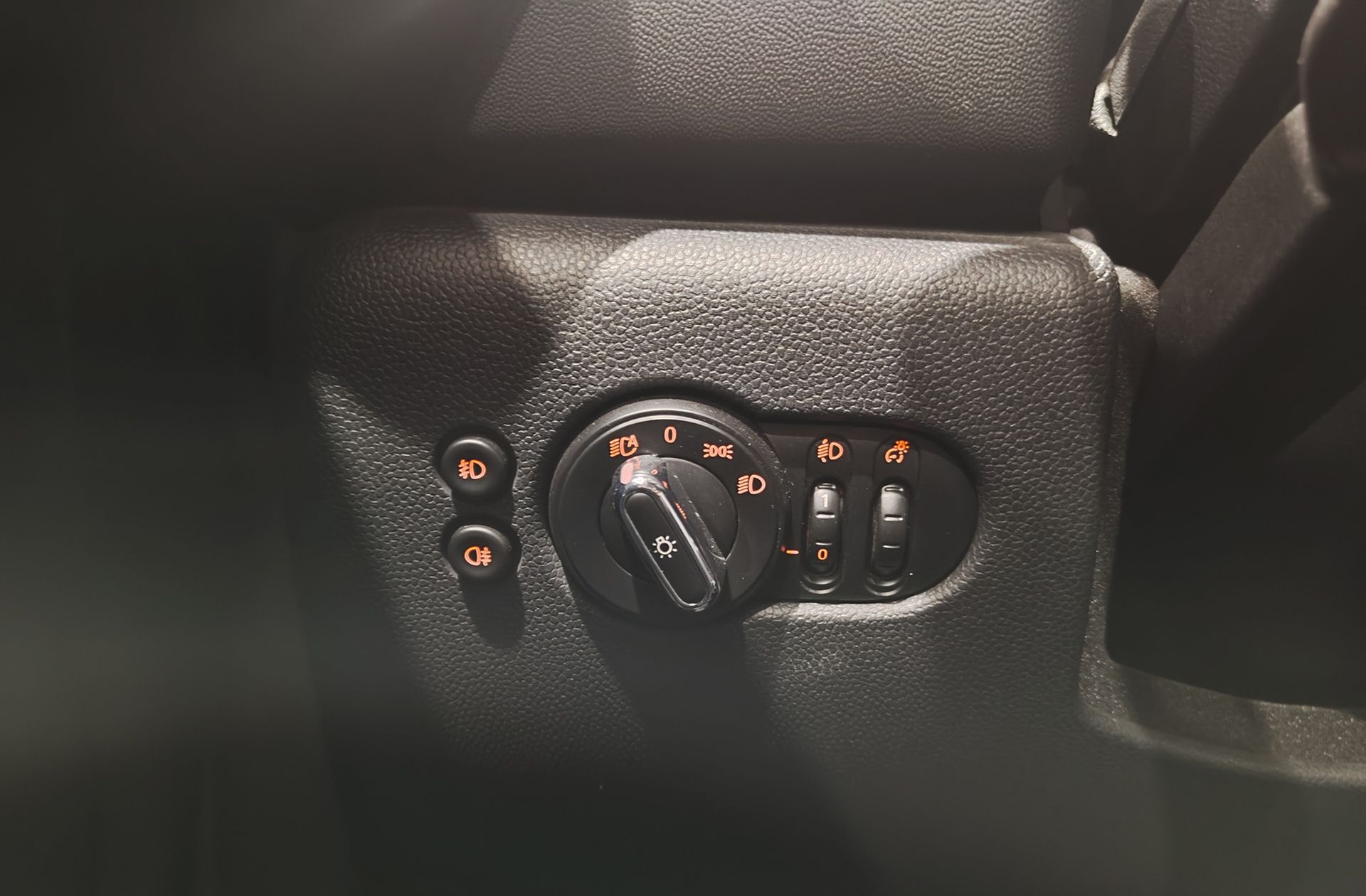 MINI Cooper One D - foto 10