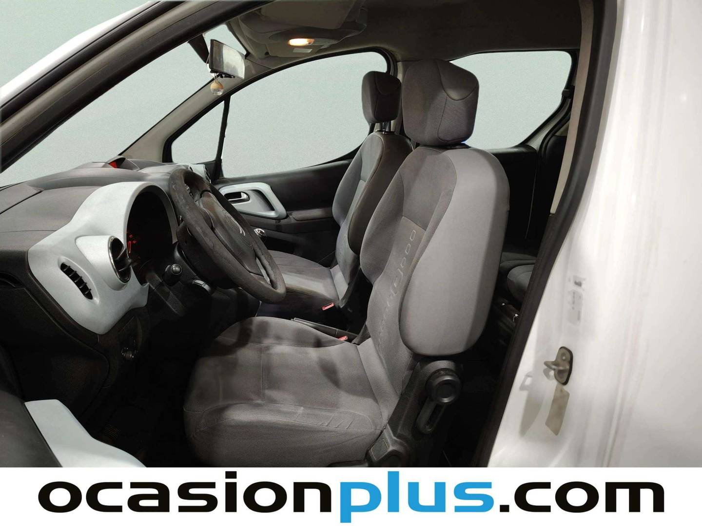 Foto asientos delanteros Citroën Berlingo Citroën Berlingo Combi 1.6 HDI Tonic (75 CV)