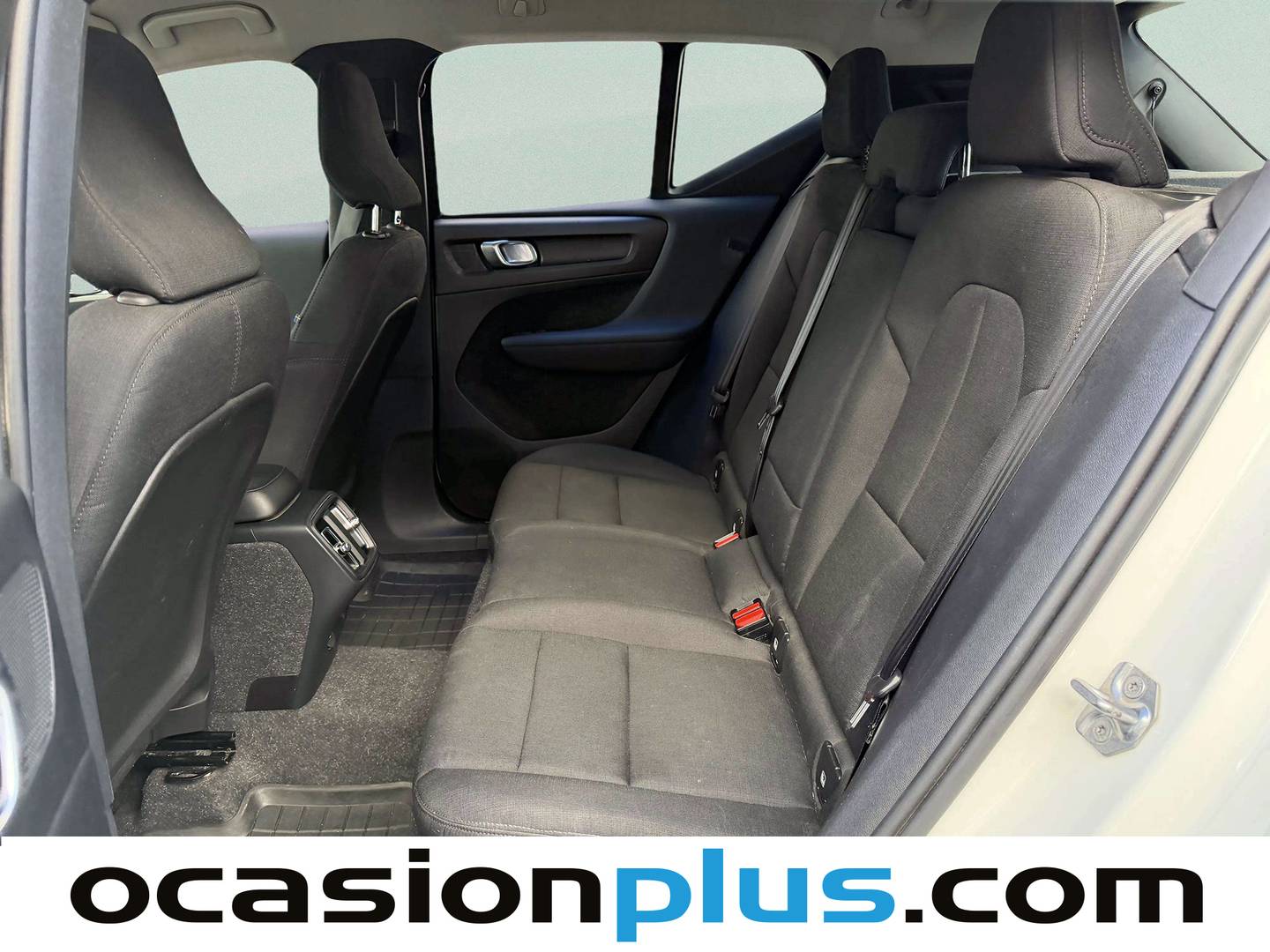 Foto asientos traseros Volvo XC40 Volvo XC40 T4 Momentum Auto (190 CV)
