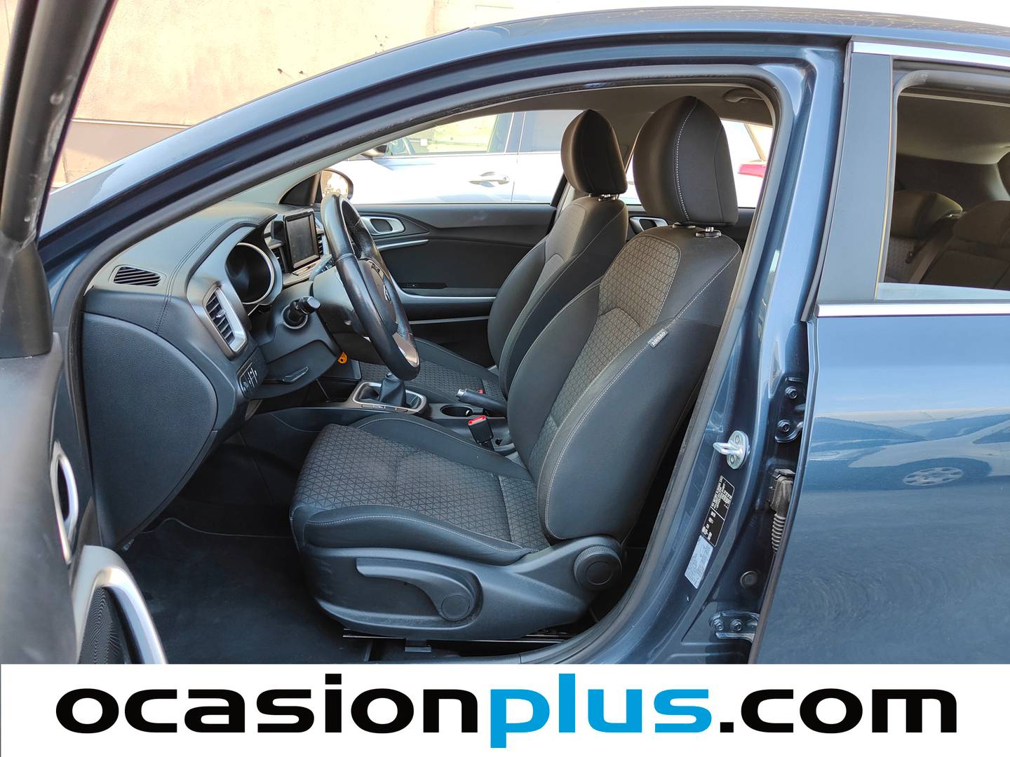 Foto asientos delanteros KIA Ceed Kia Ceed 1.0 T-GDi Drive (120 CV)