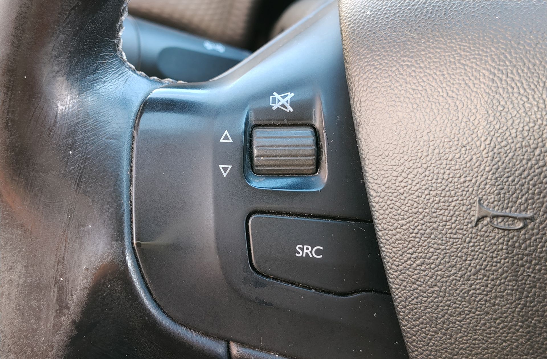 Peugeot 2008 PureTech 110 Allure - foto 28